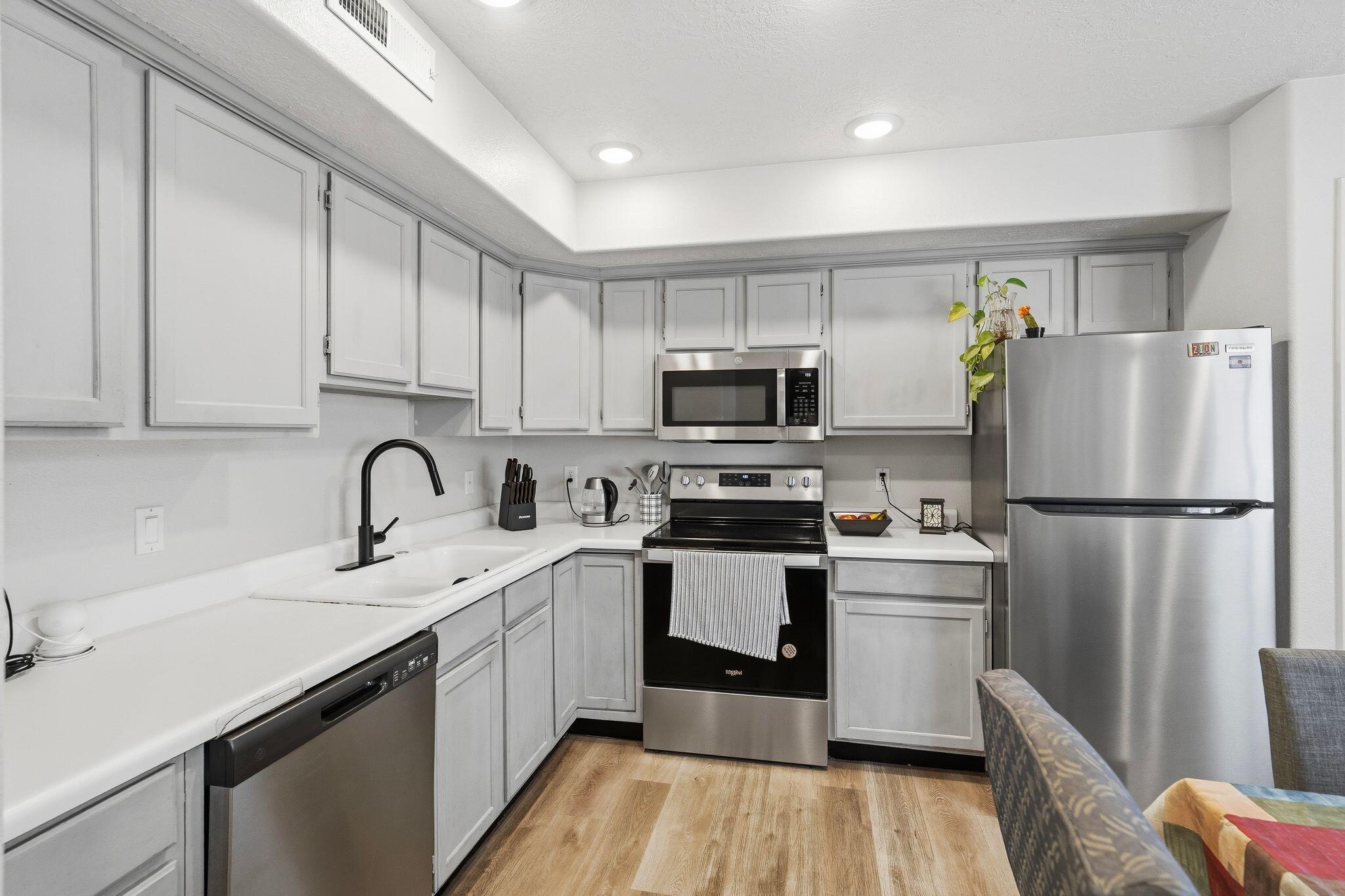 TURTLE CREEK AT GREEN SPRINGS - Residential
