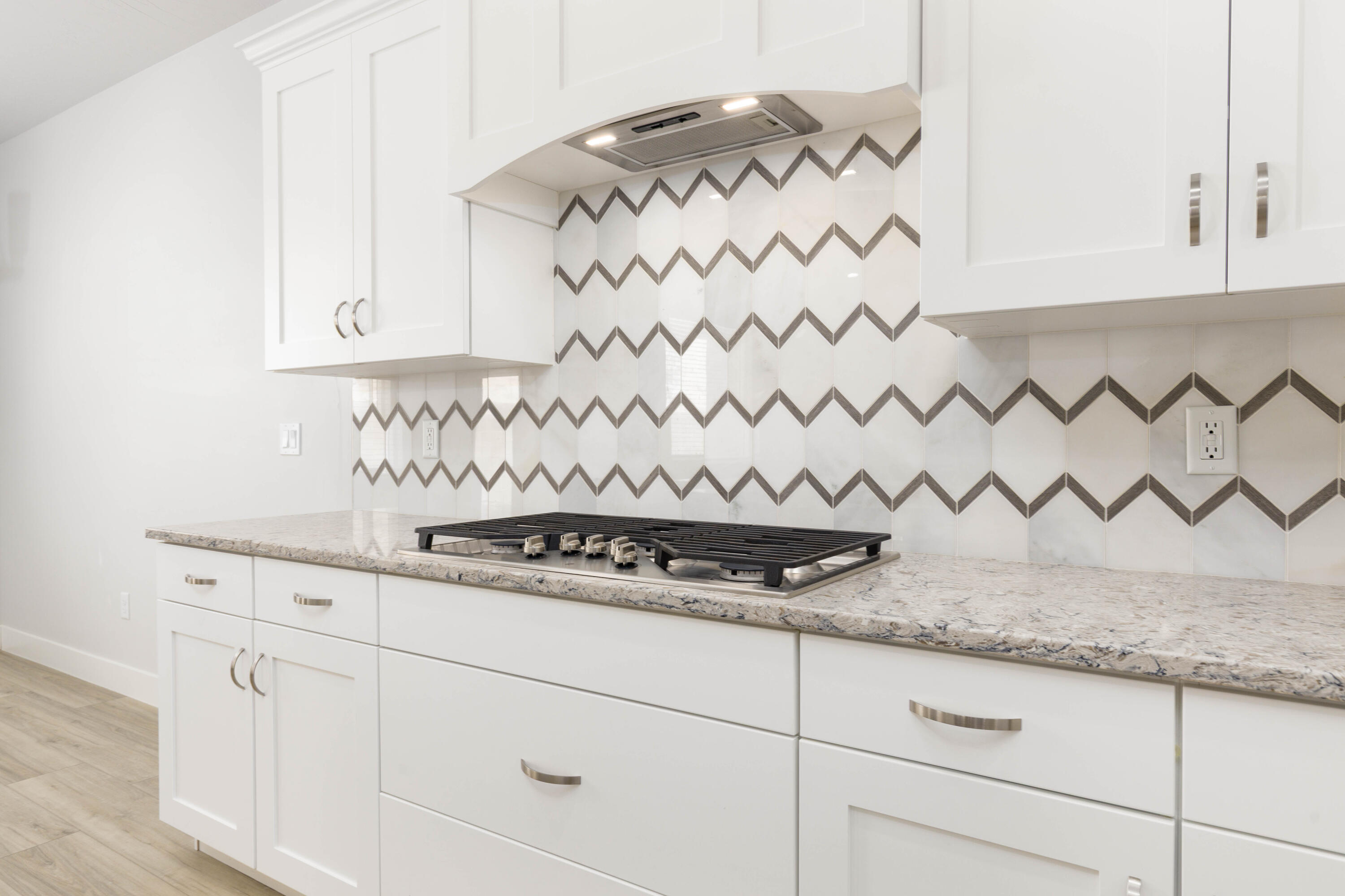 PEREGRINE POINTE - Residential