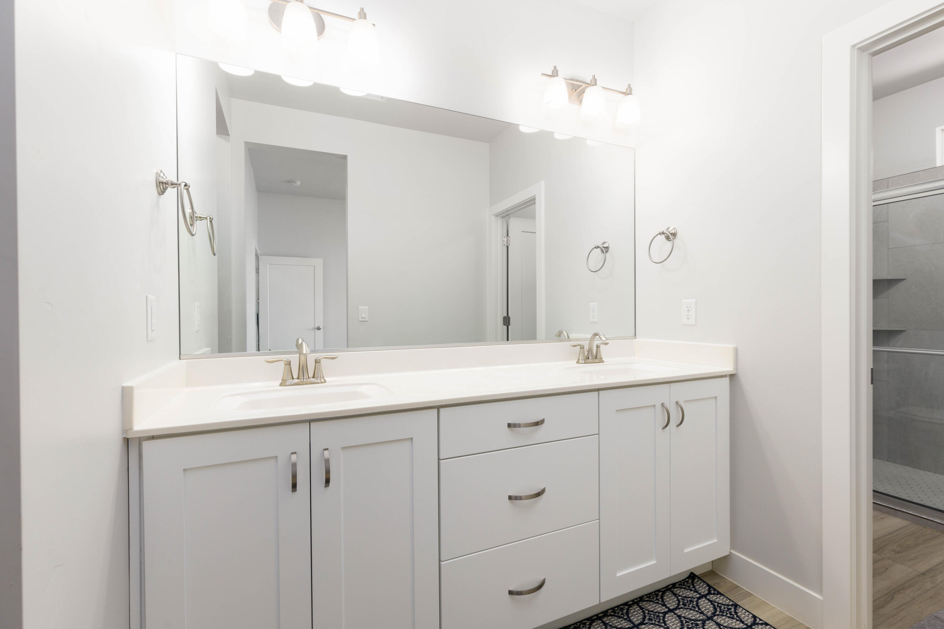 PEREGRINE POINTE - Residential