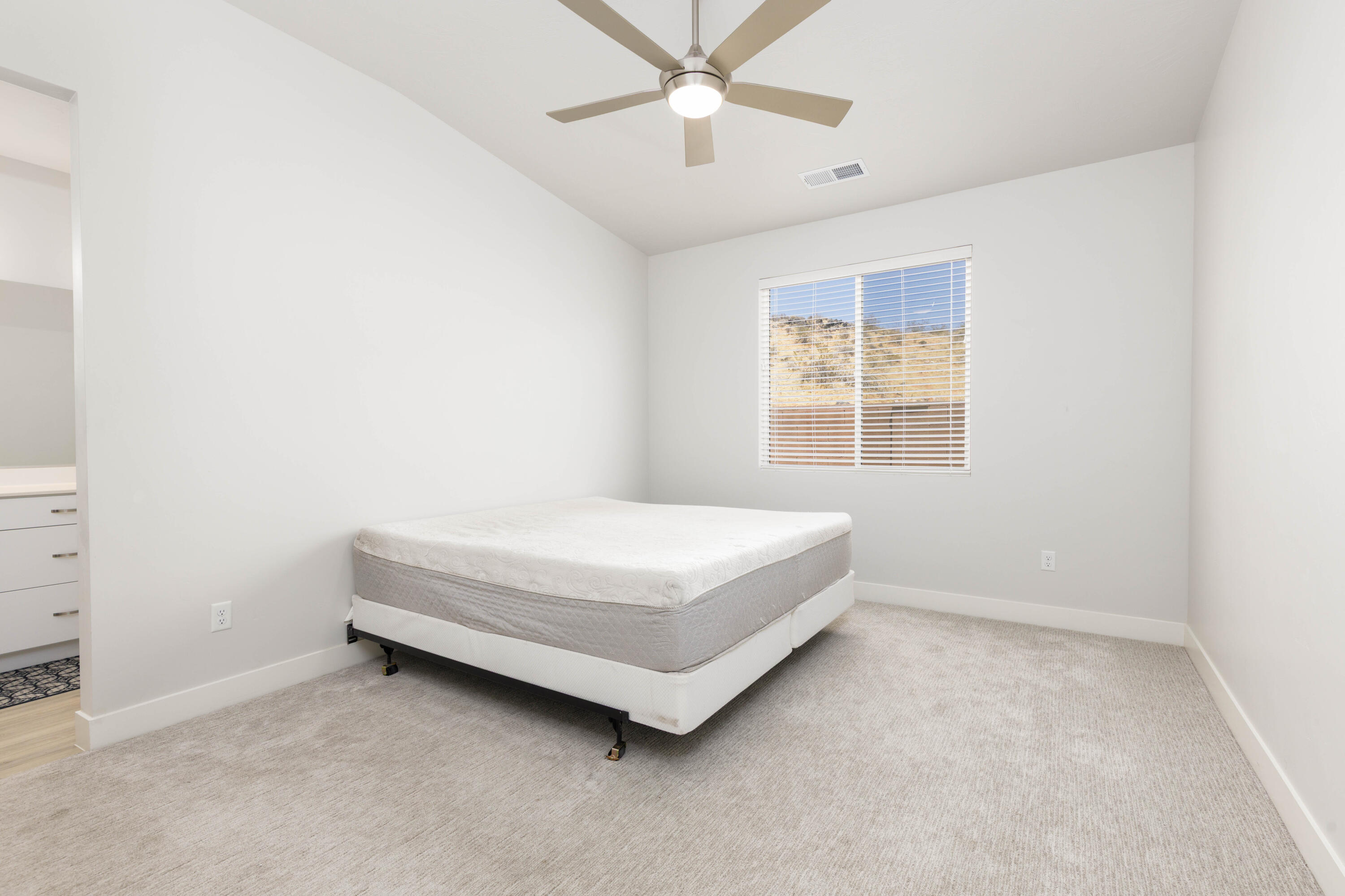 PEREGRINE POINTE - Residential