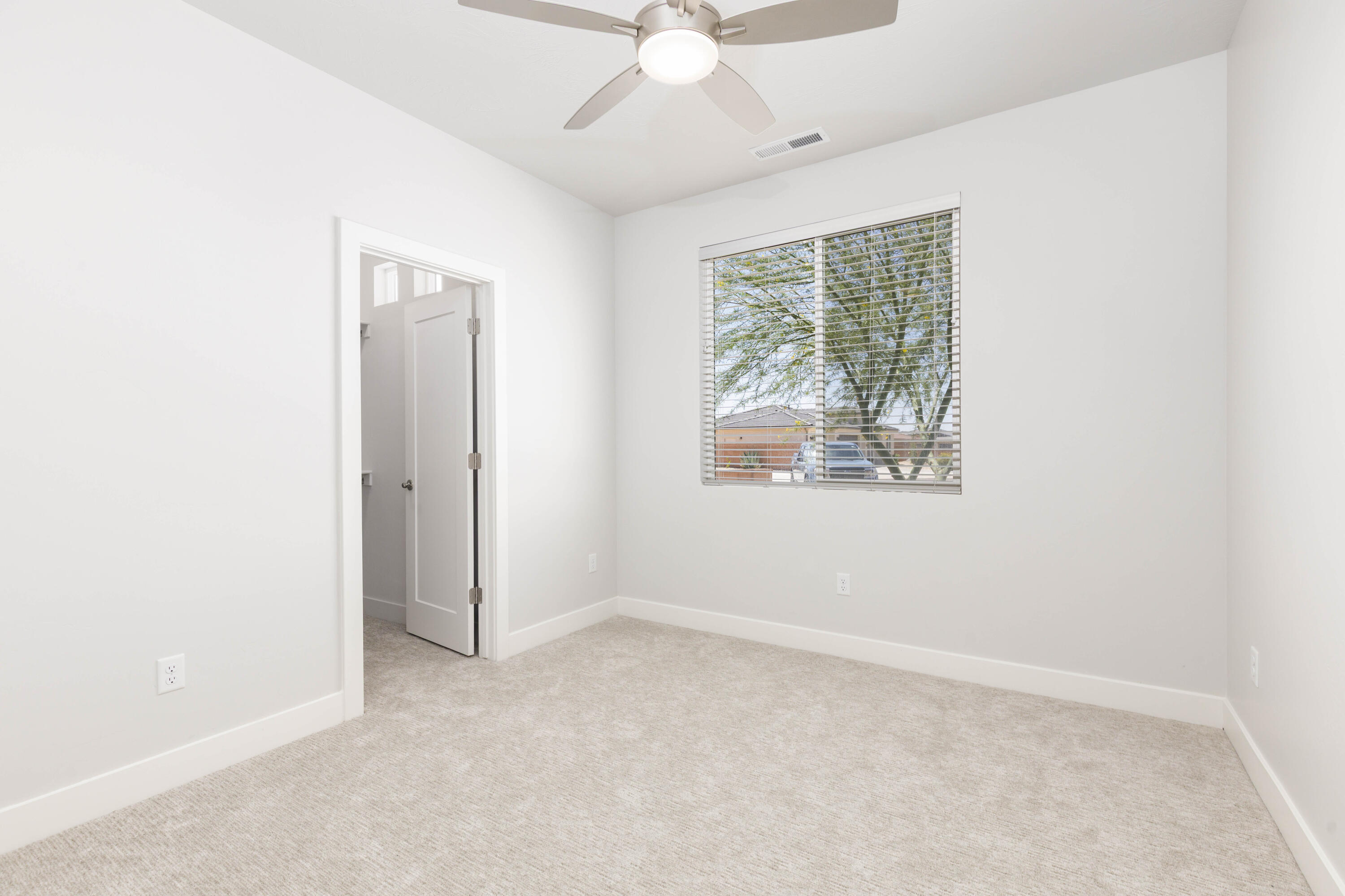 PEREGRINE POINTE - Residential