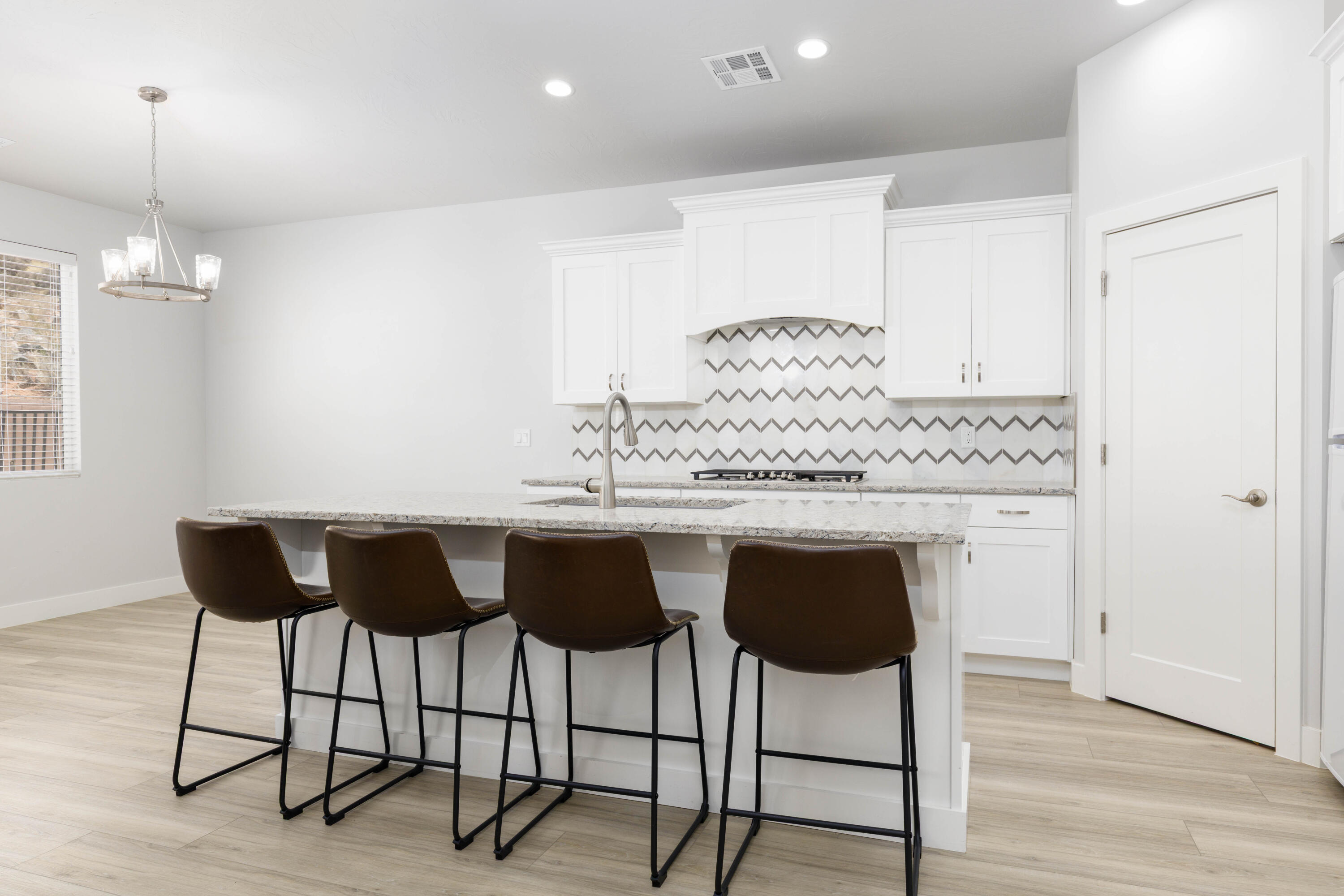PEREGRINE POINTE - Residential