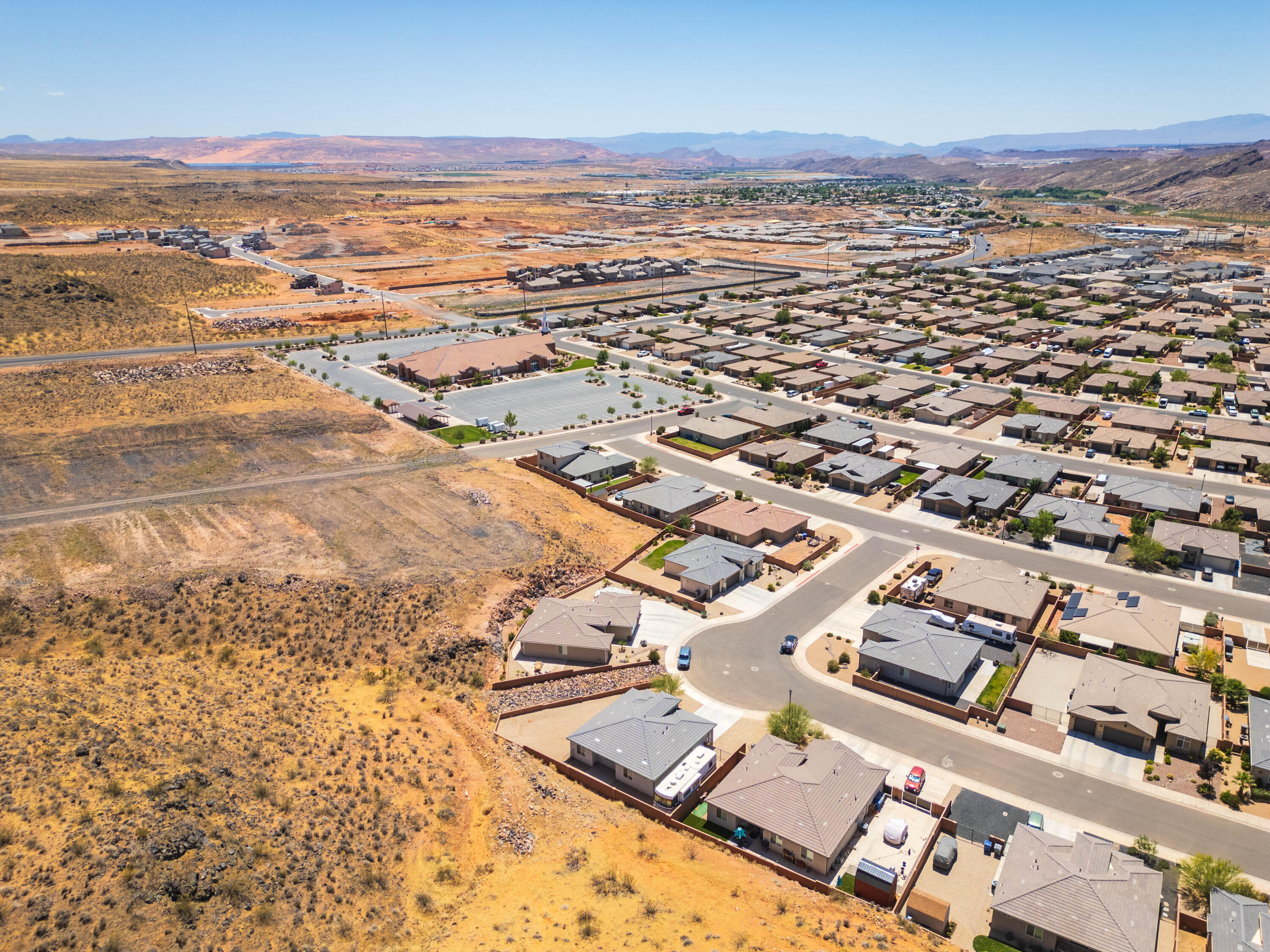 PEREGRINE POINTE - Residential