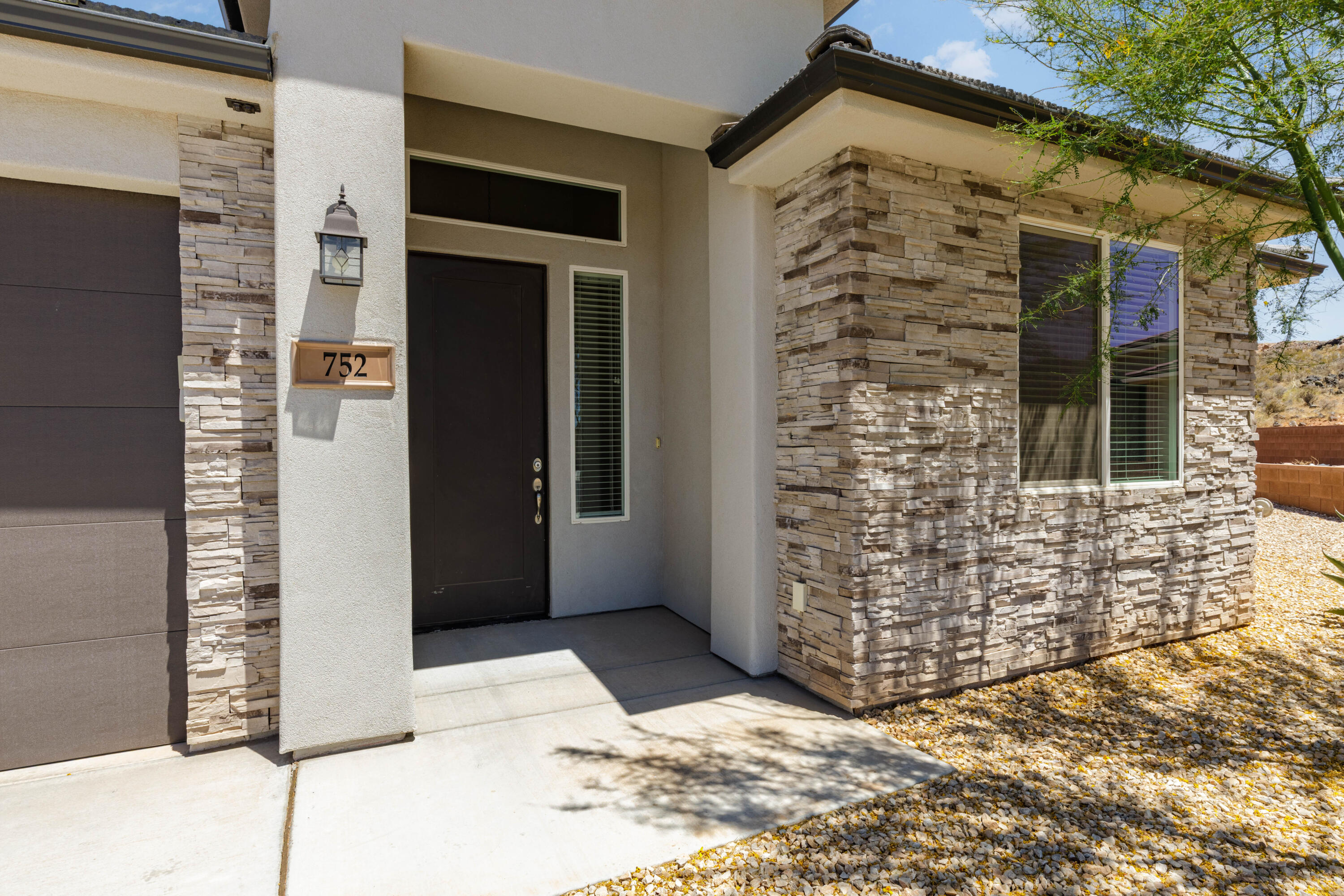 PEREGRINE POINTE - Residential