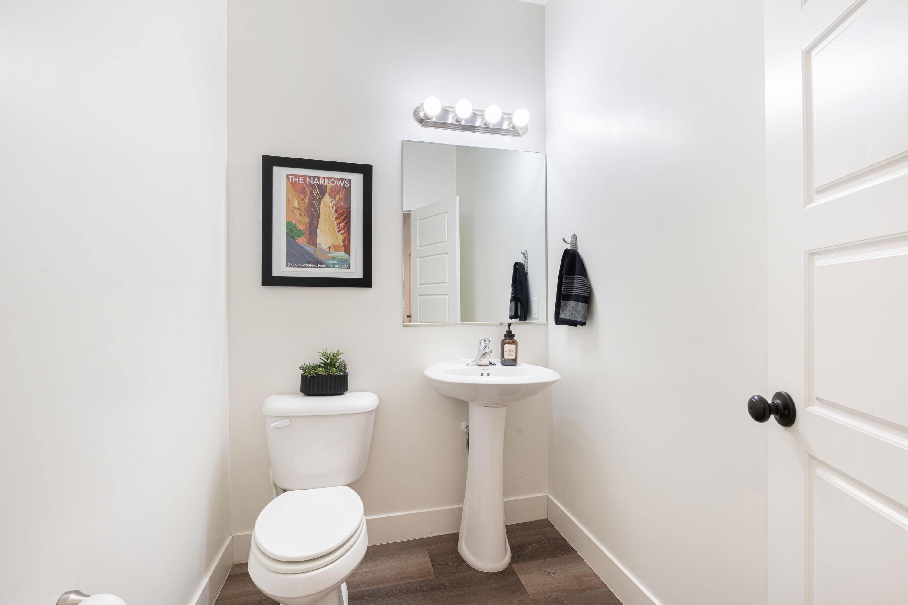 SAGE CANYON - Residential