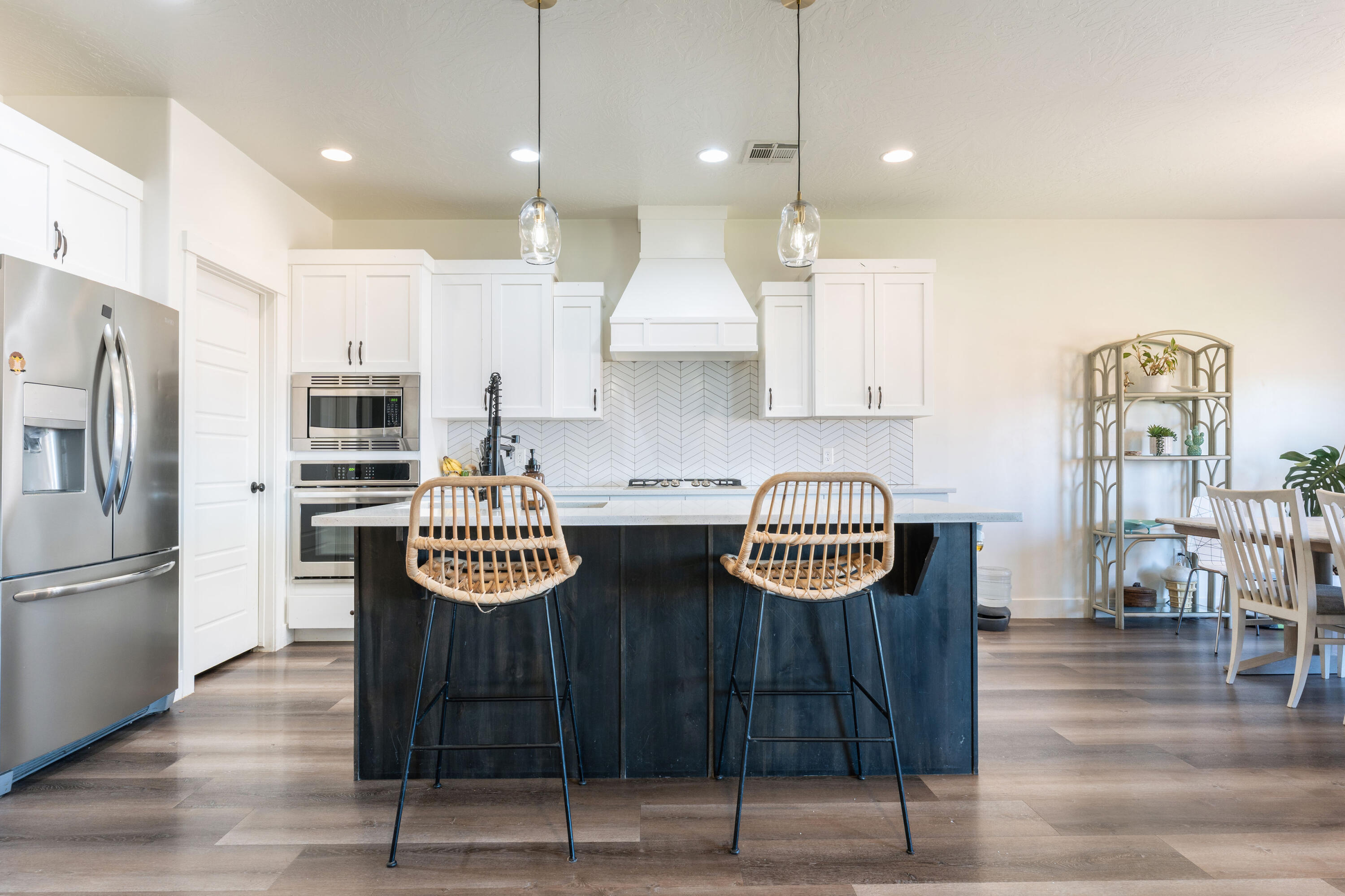SAGE CANYON - Residential
