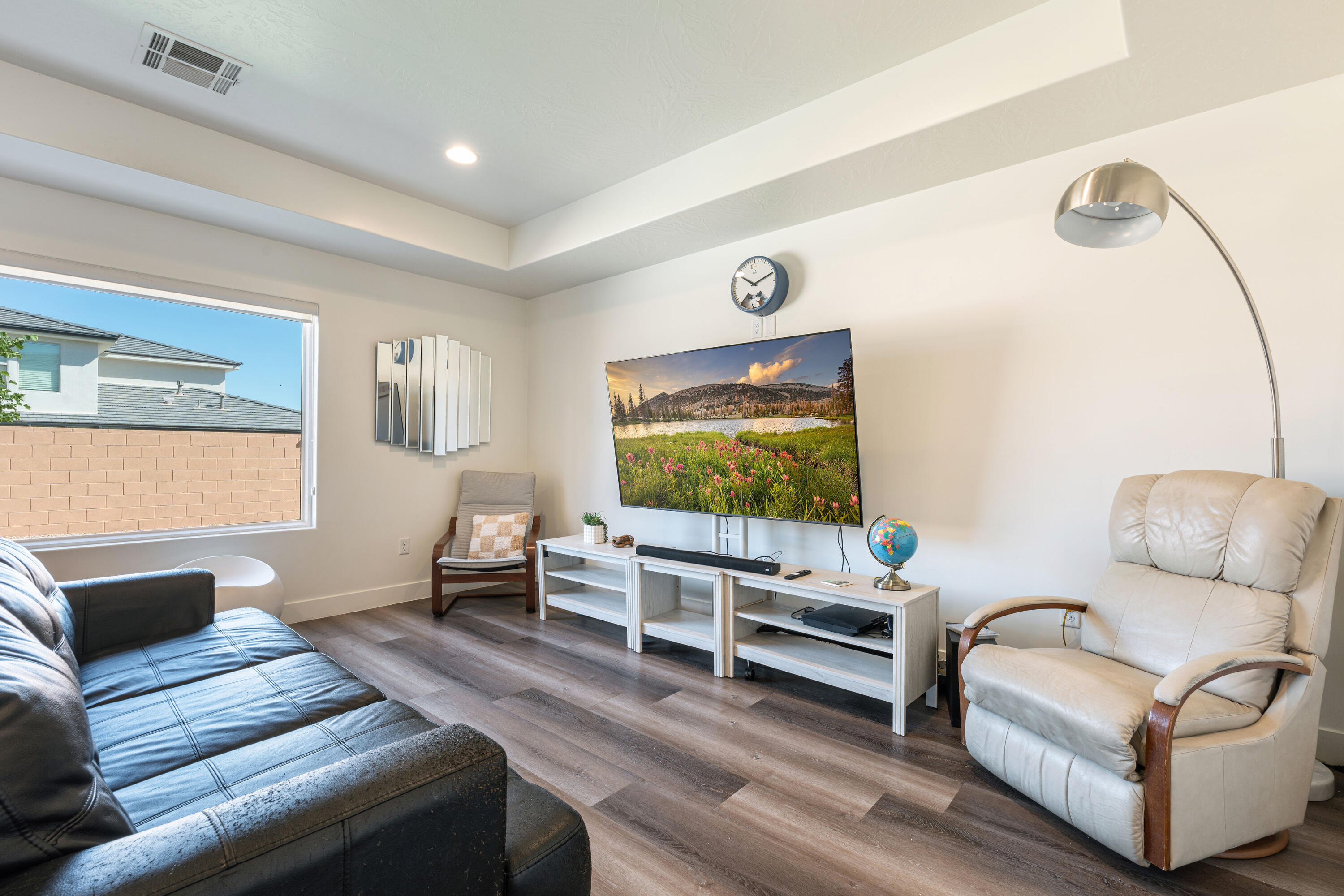 SAGE CANYON - Residential