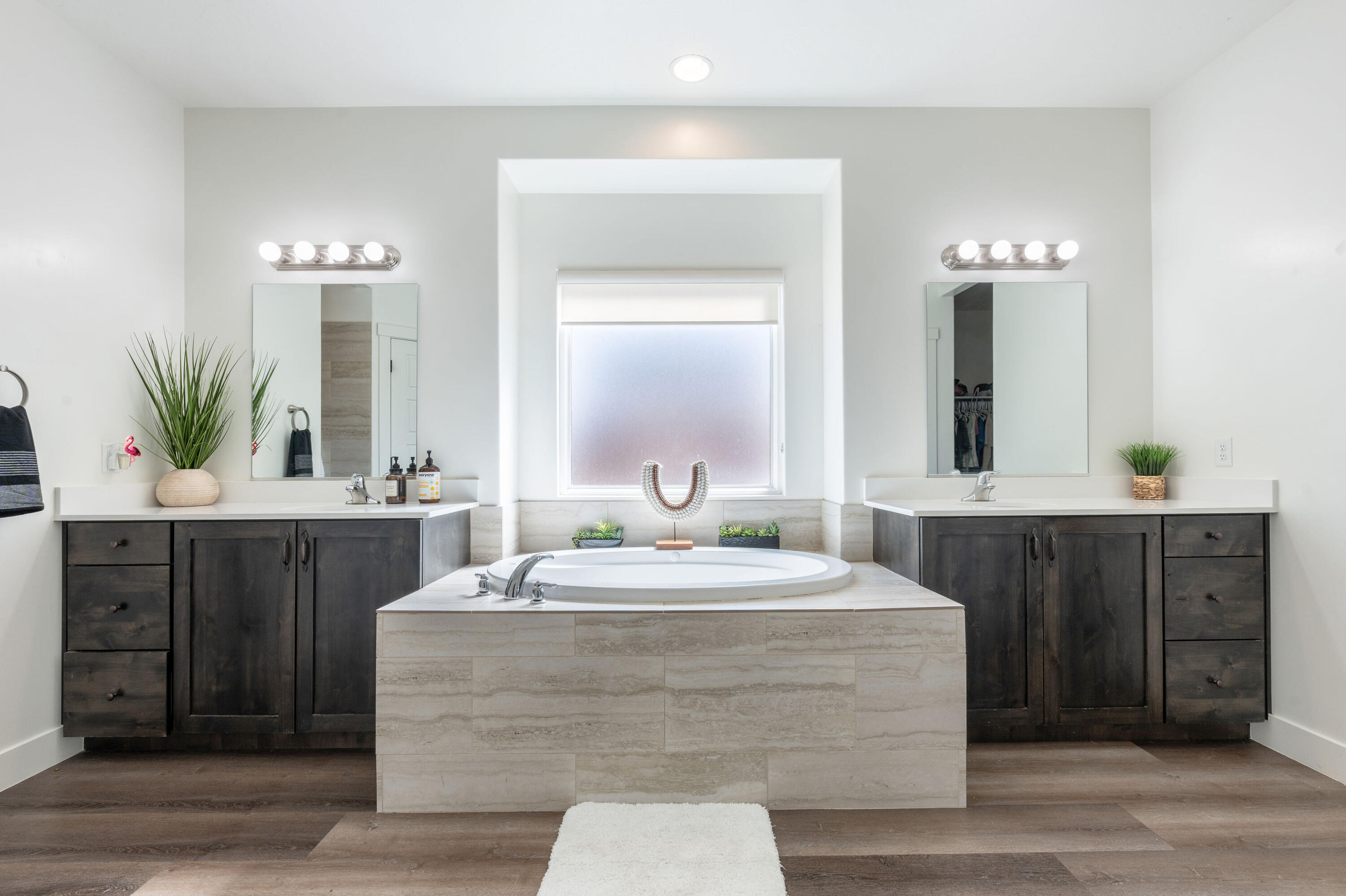 SAGE CANYON - Residential