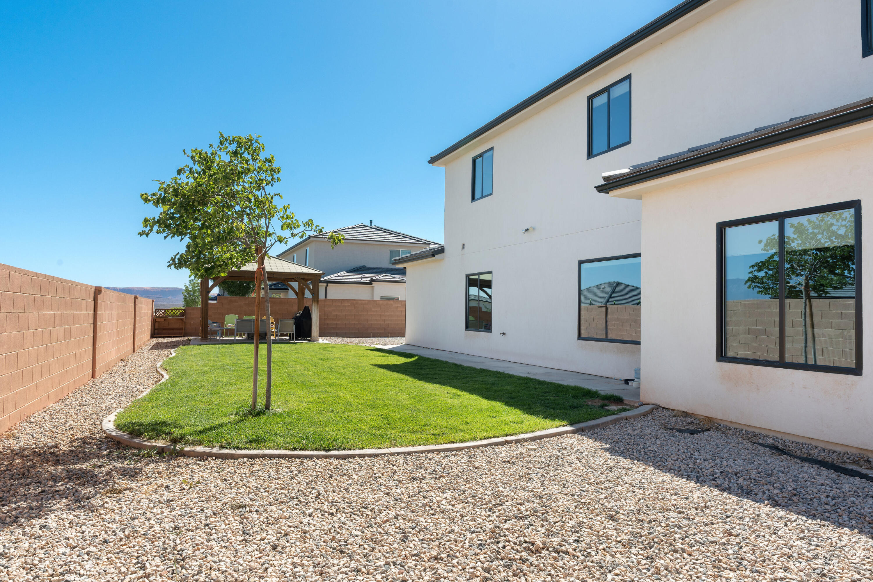 SAGE CANYON - Residential