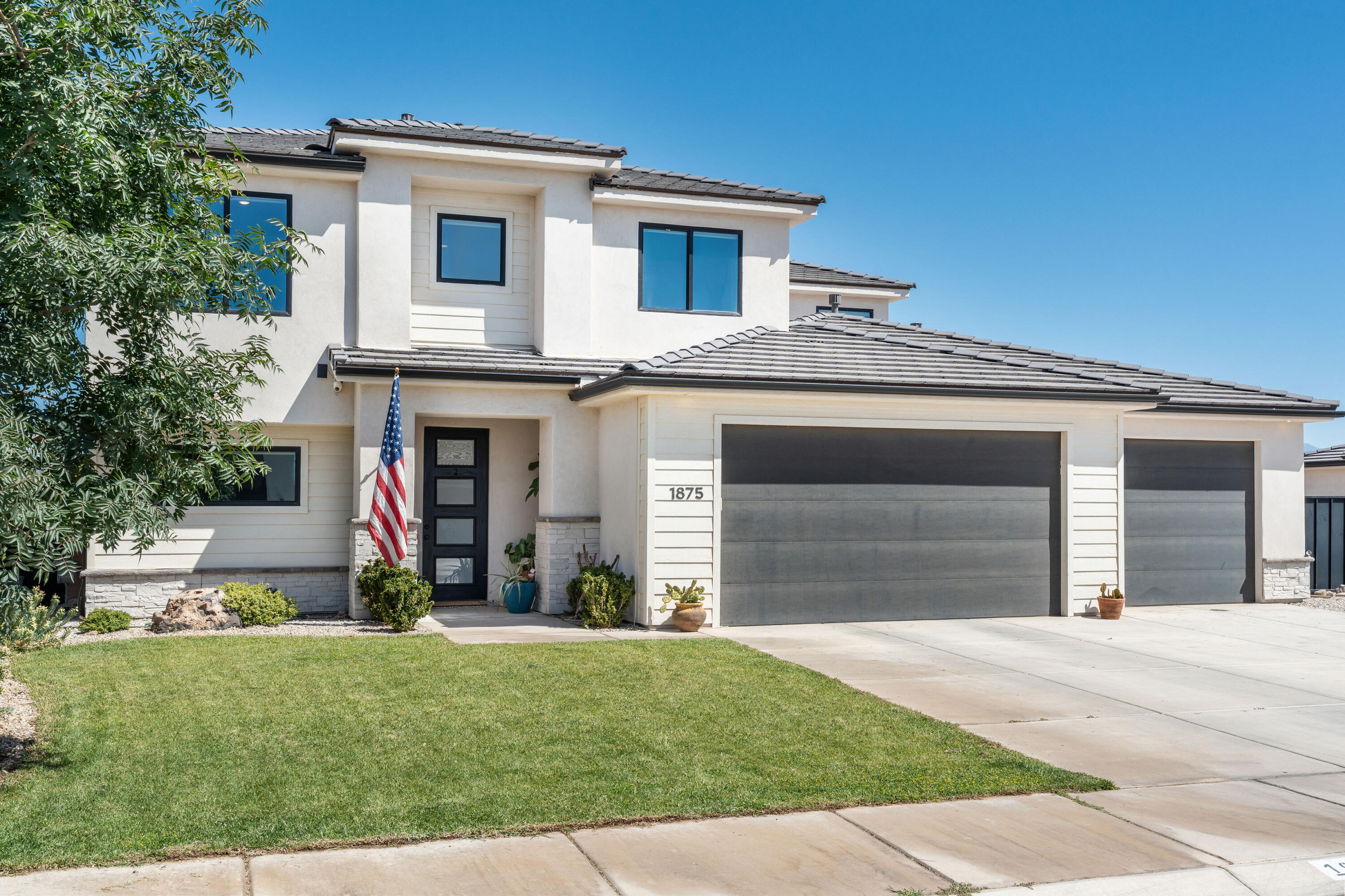 SAGE CANYON - Residential