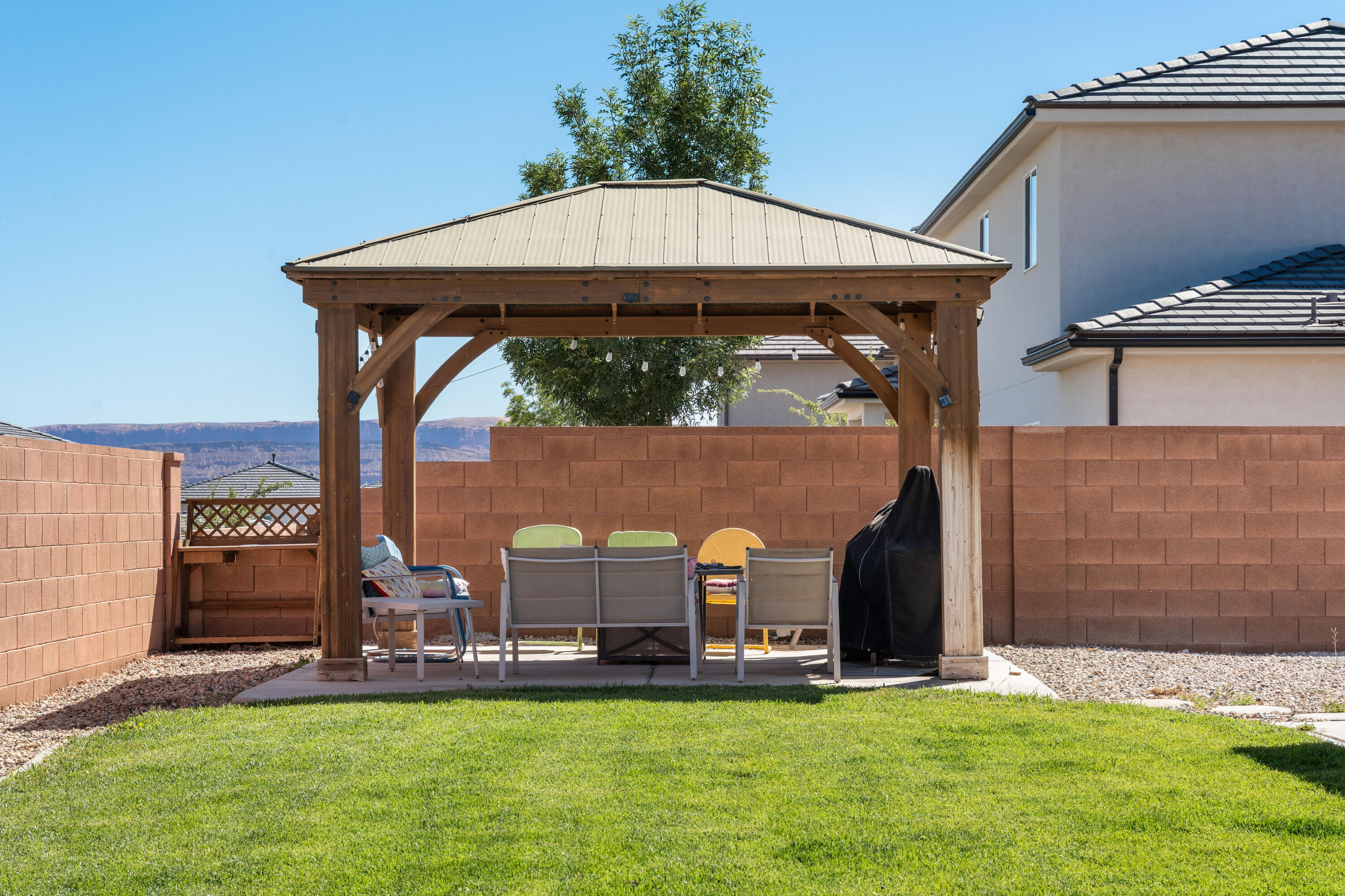 SAGE CANYON - Residential