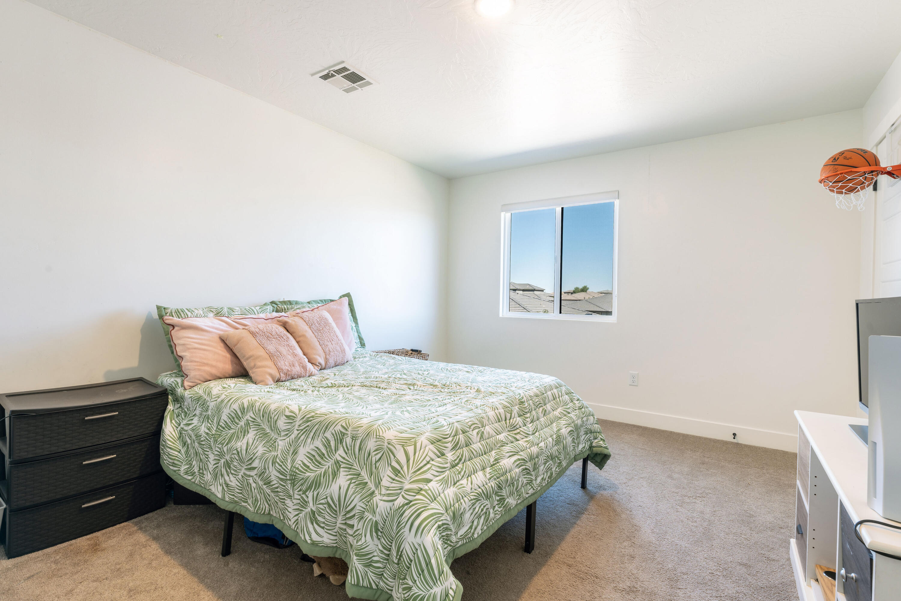 SAGE CANYON - Residential