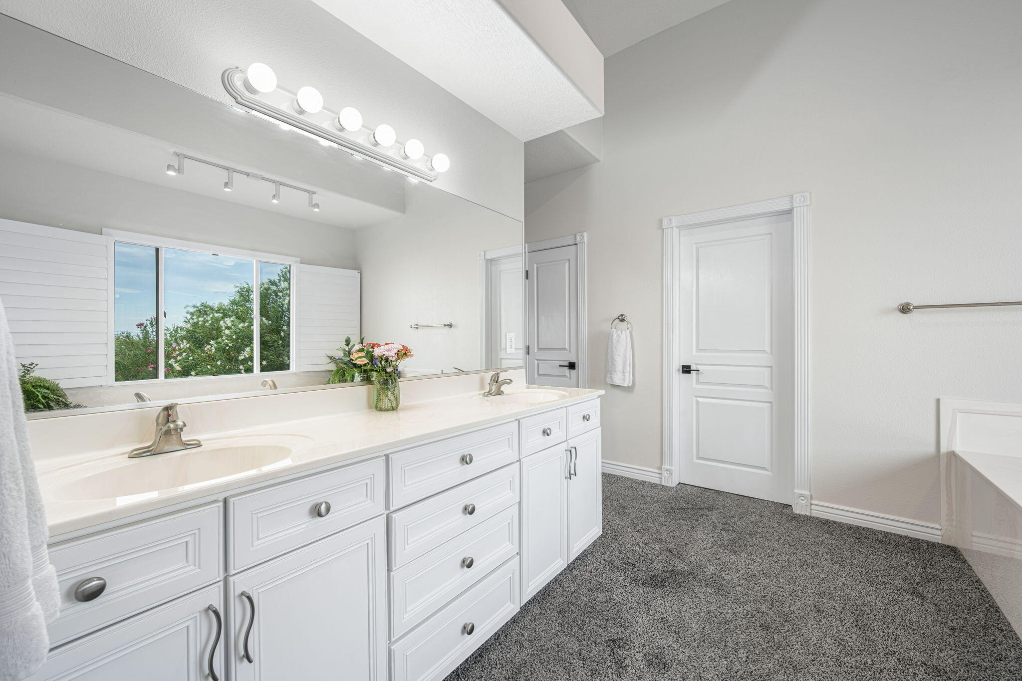 FOREMASTER RIDGE - Residential