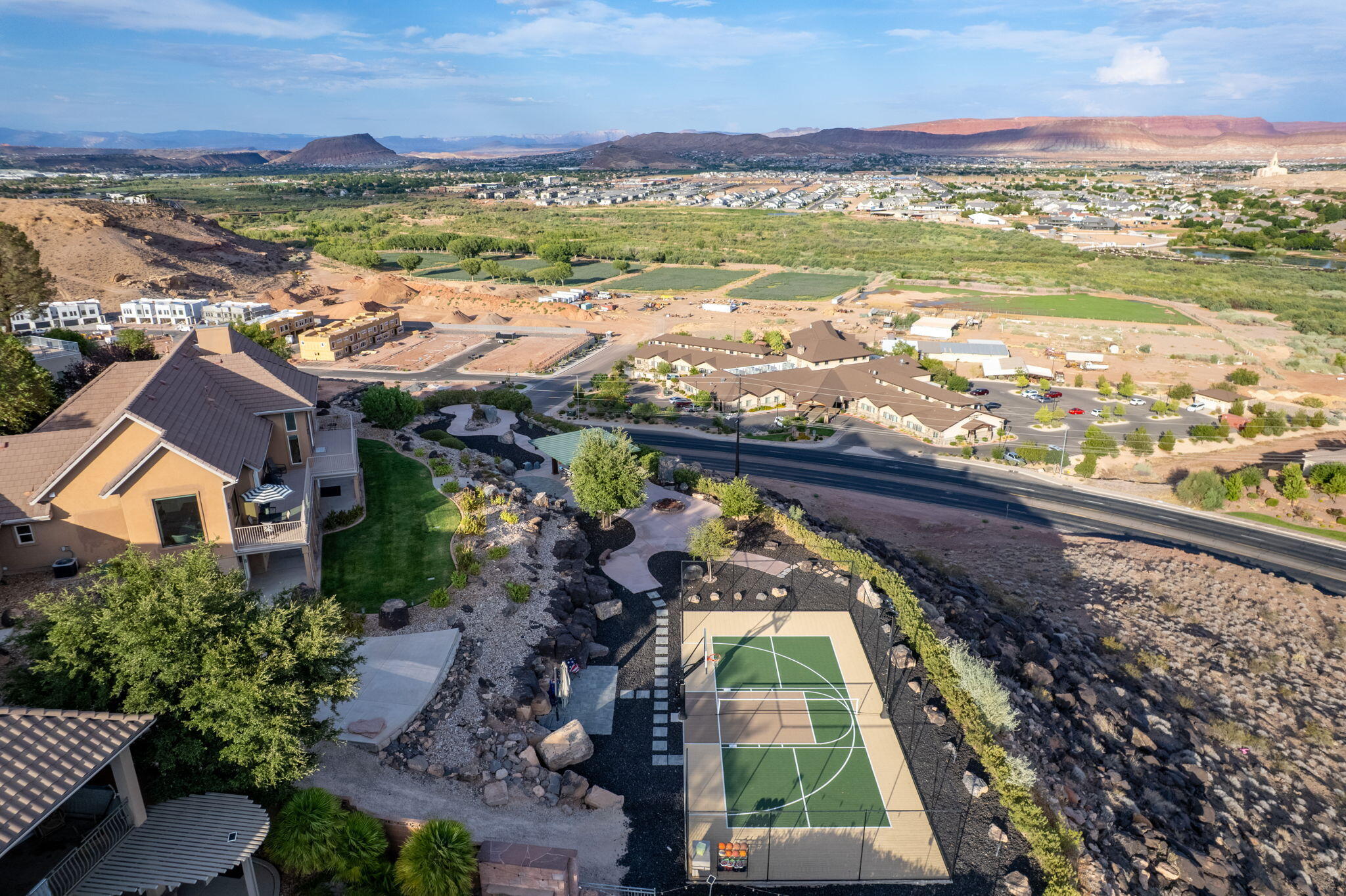 FOREMASTER RIDGE - Residential