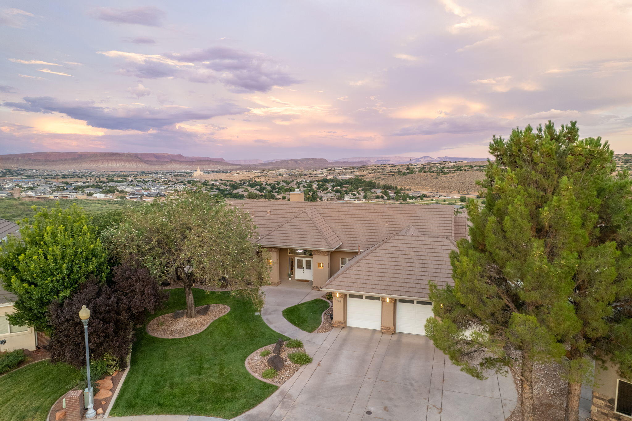 FOREMASTER RIDGE - Residential