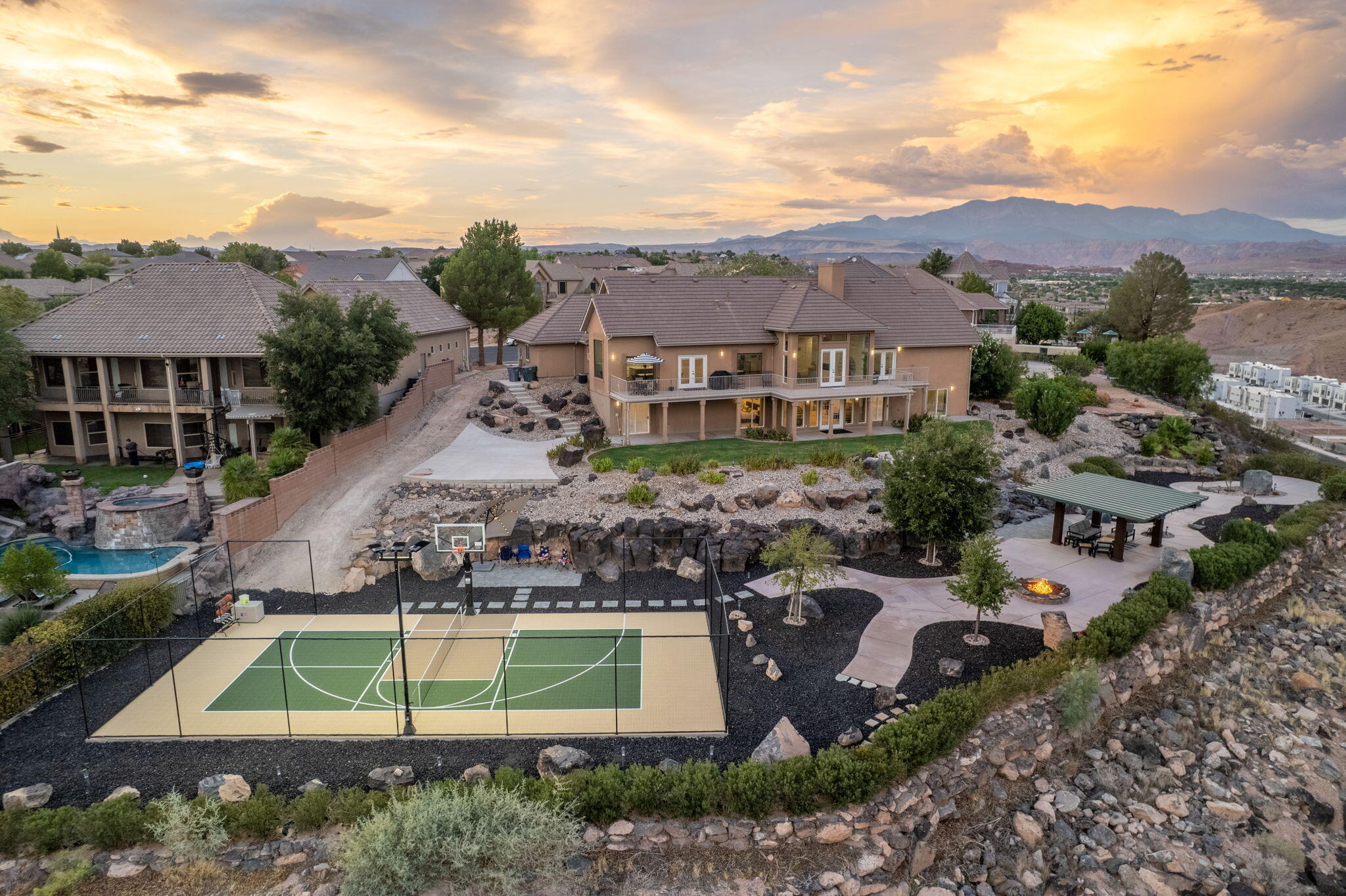 FOREMASTER RIDGE - Residential