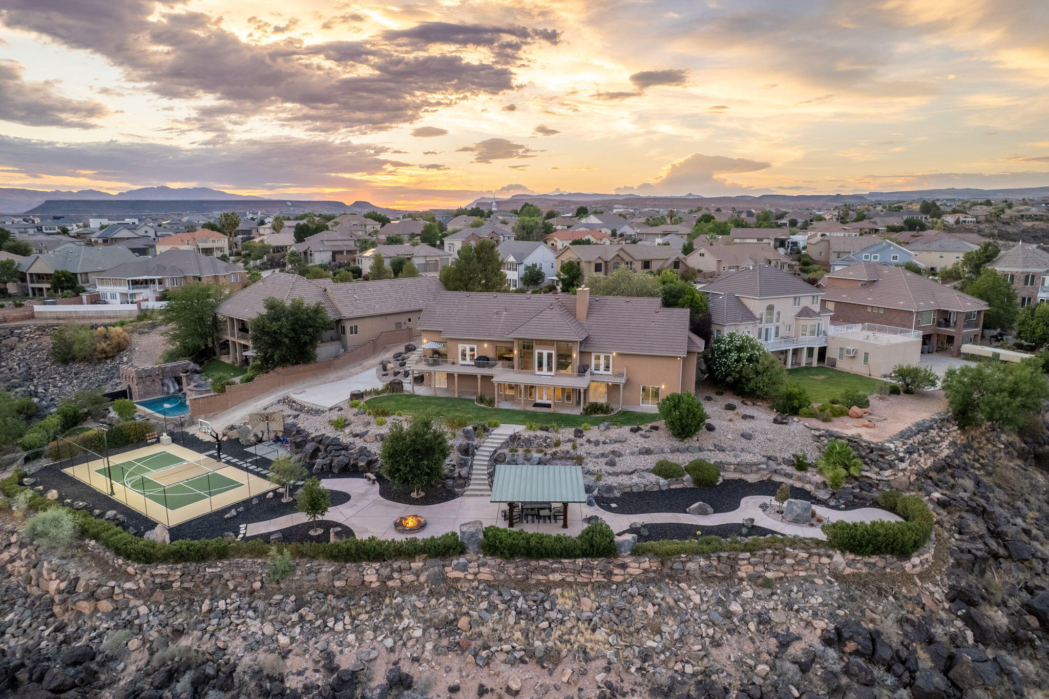 FOREMASTER RIDGE - Residential