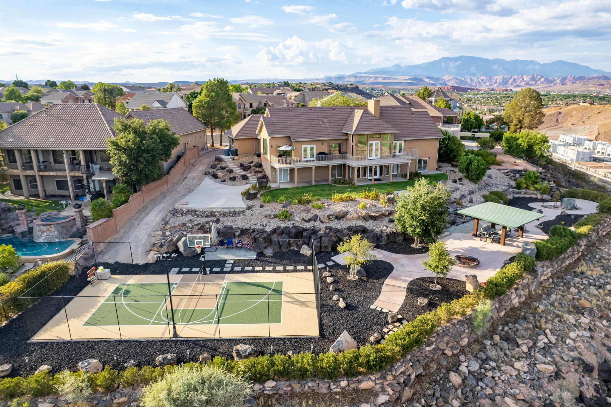 FOREMASTER RIDGE - Residential