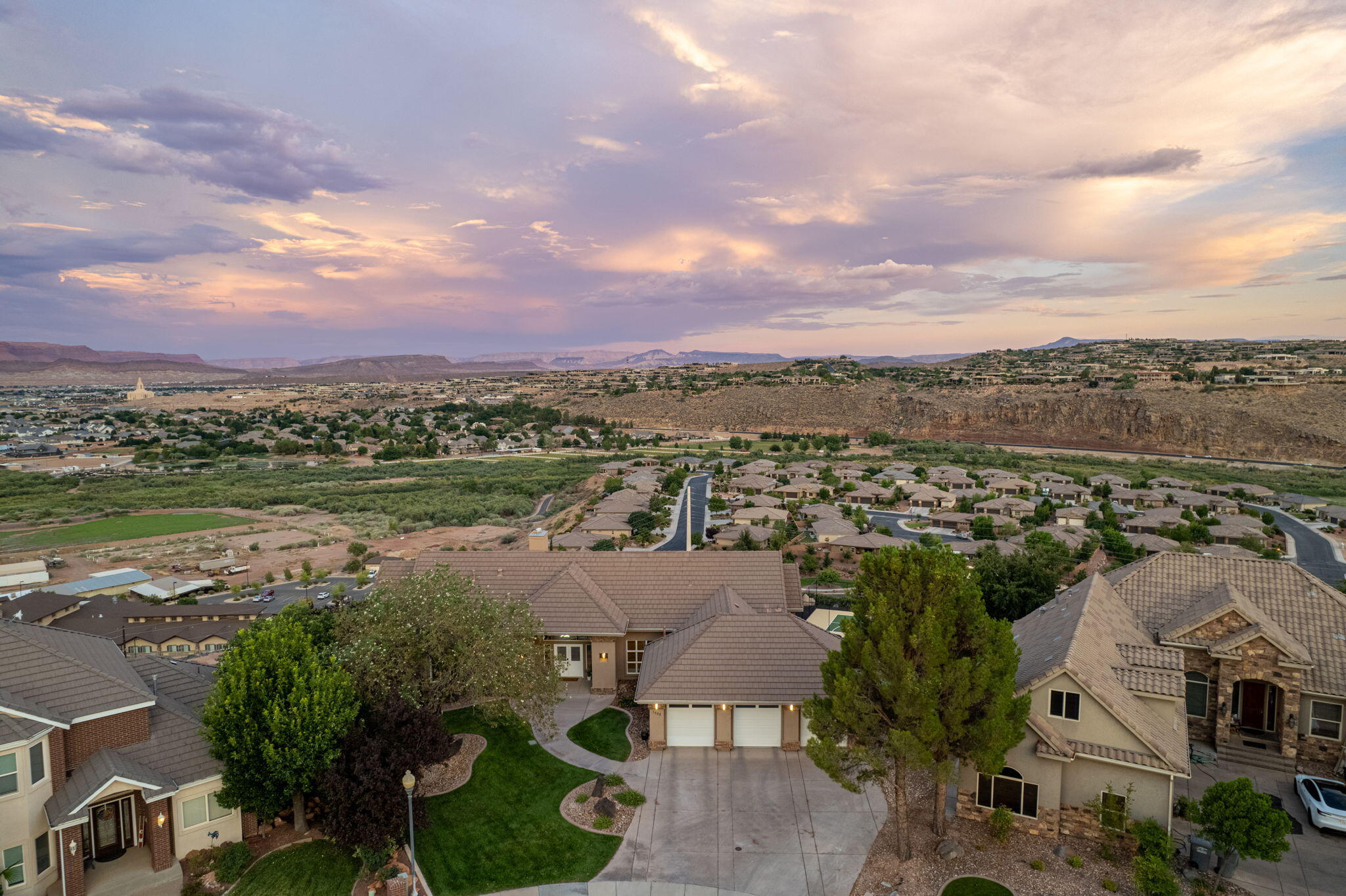 FOREMASTER RIDGE - Residential