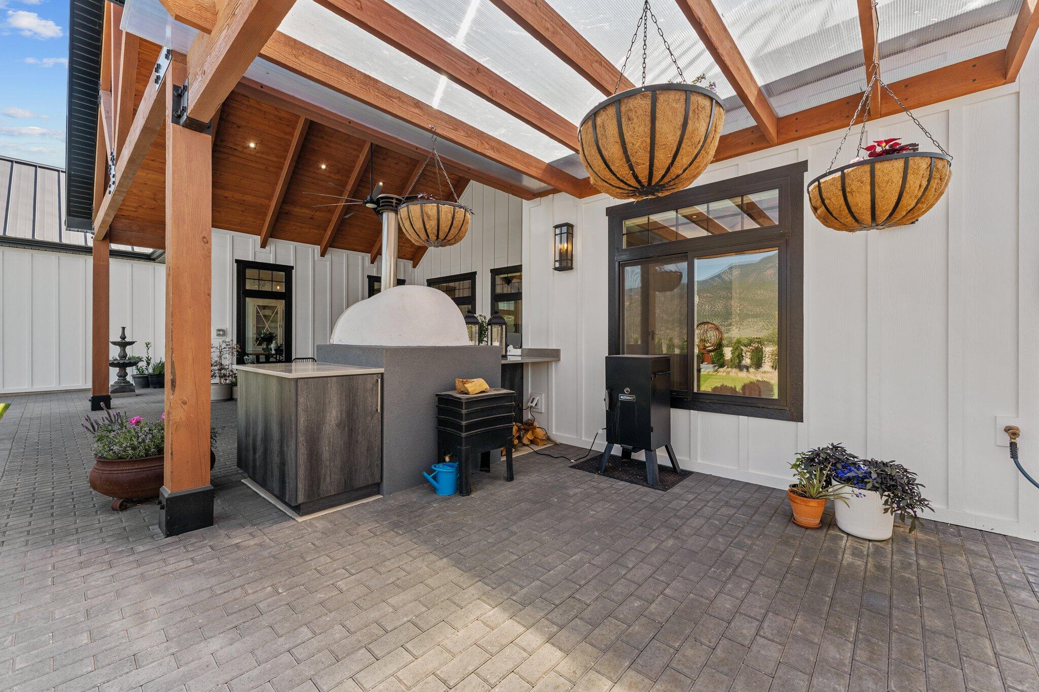 SADDLE BACK RIDGE - Residential