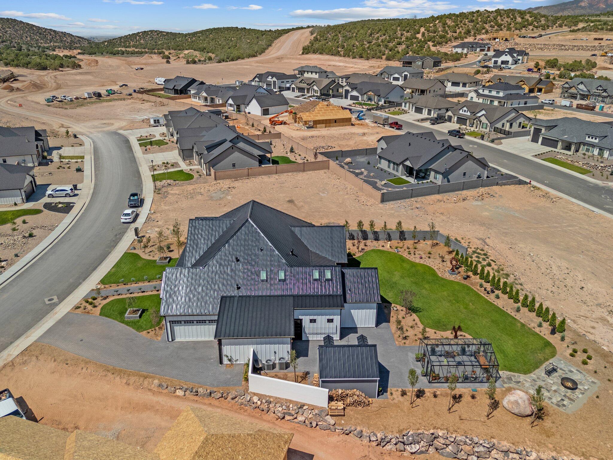 SADDLE BACK RIDGE - Residential