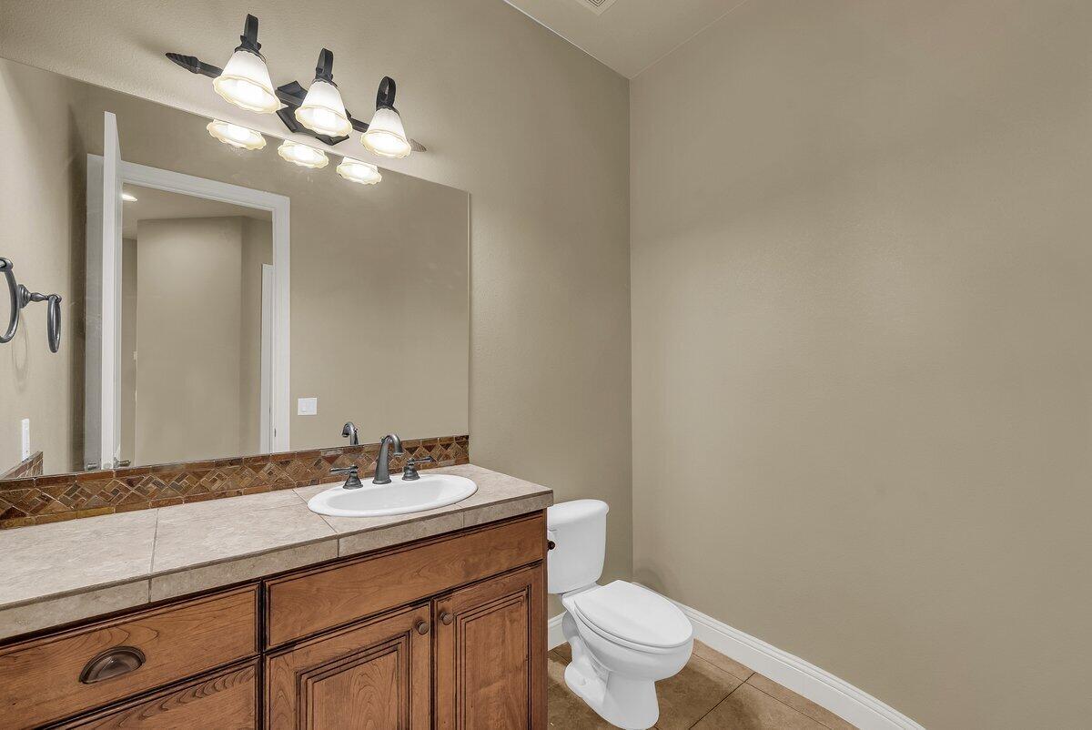 KNOLLS AT LITTLE VALLEY - Residential