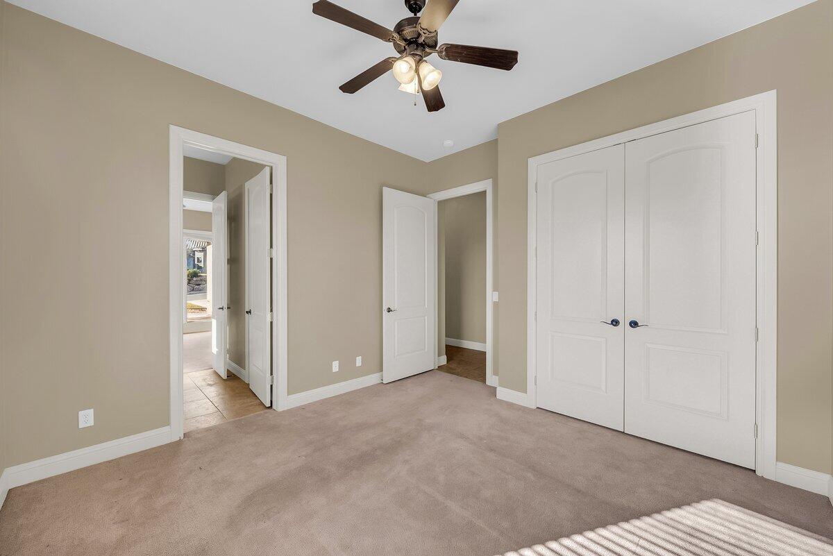 KNOLLS AT LITTLE VALLEY - Residential