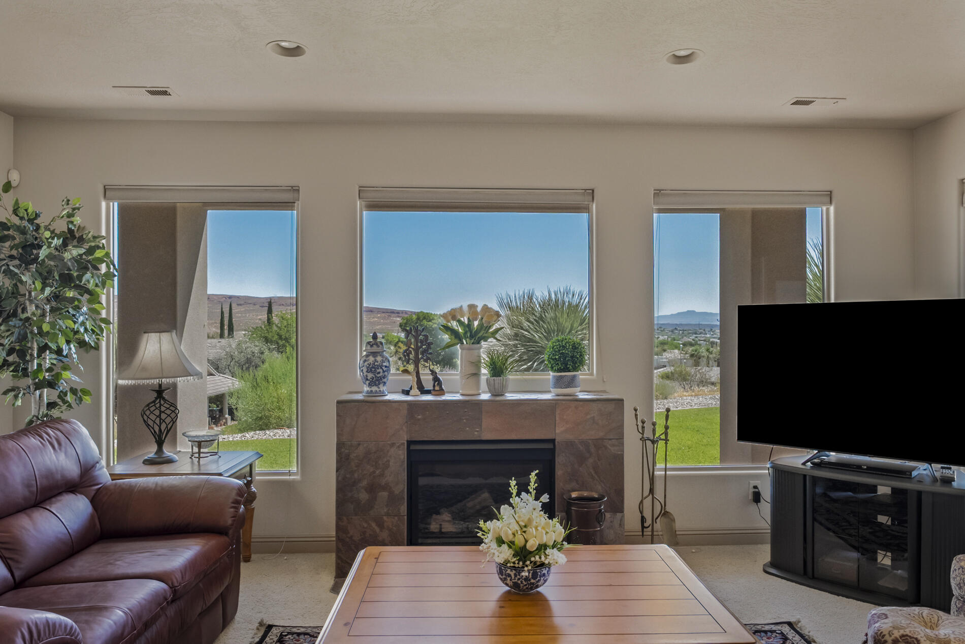 SILVERSTONE AT GREEN SPRINGS - Residential