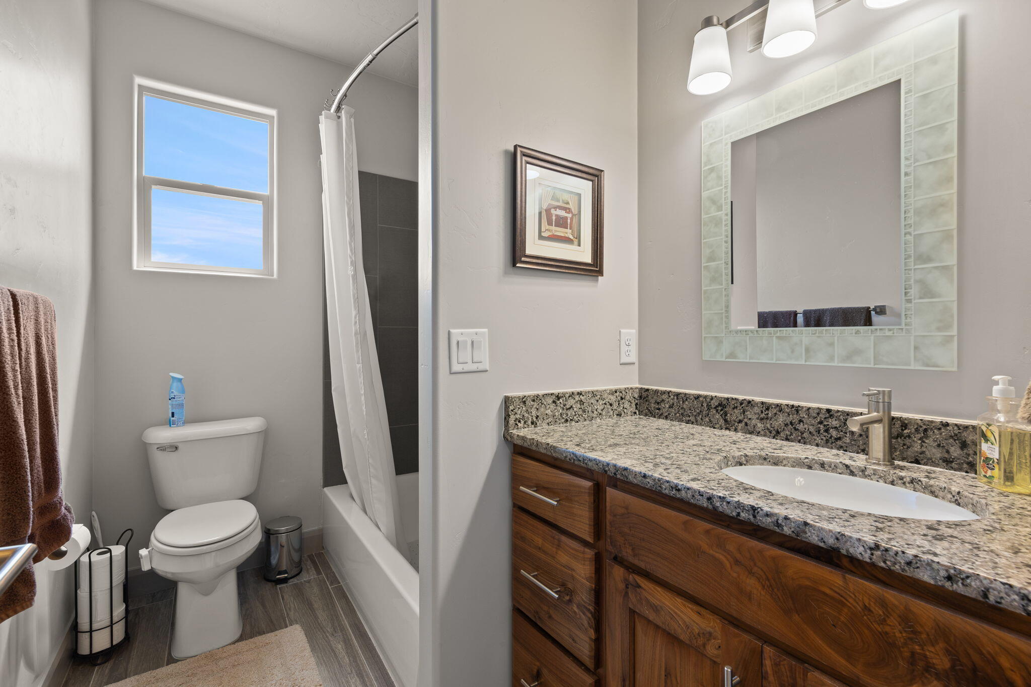 WASHINGTON VISTA - Residential
