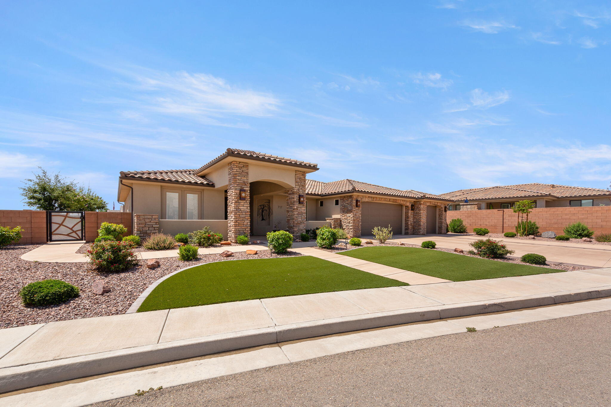 WASHINGTON VISTA - Residential