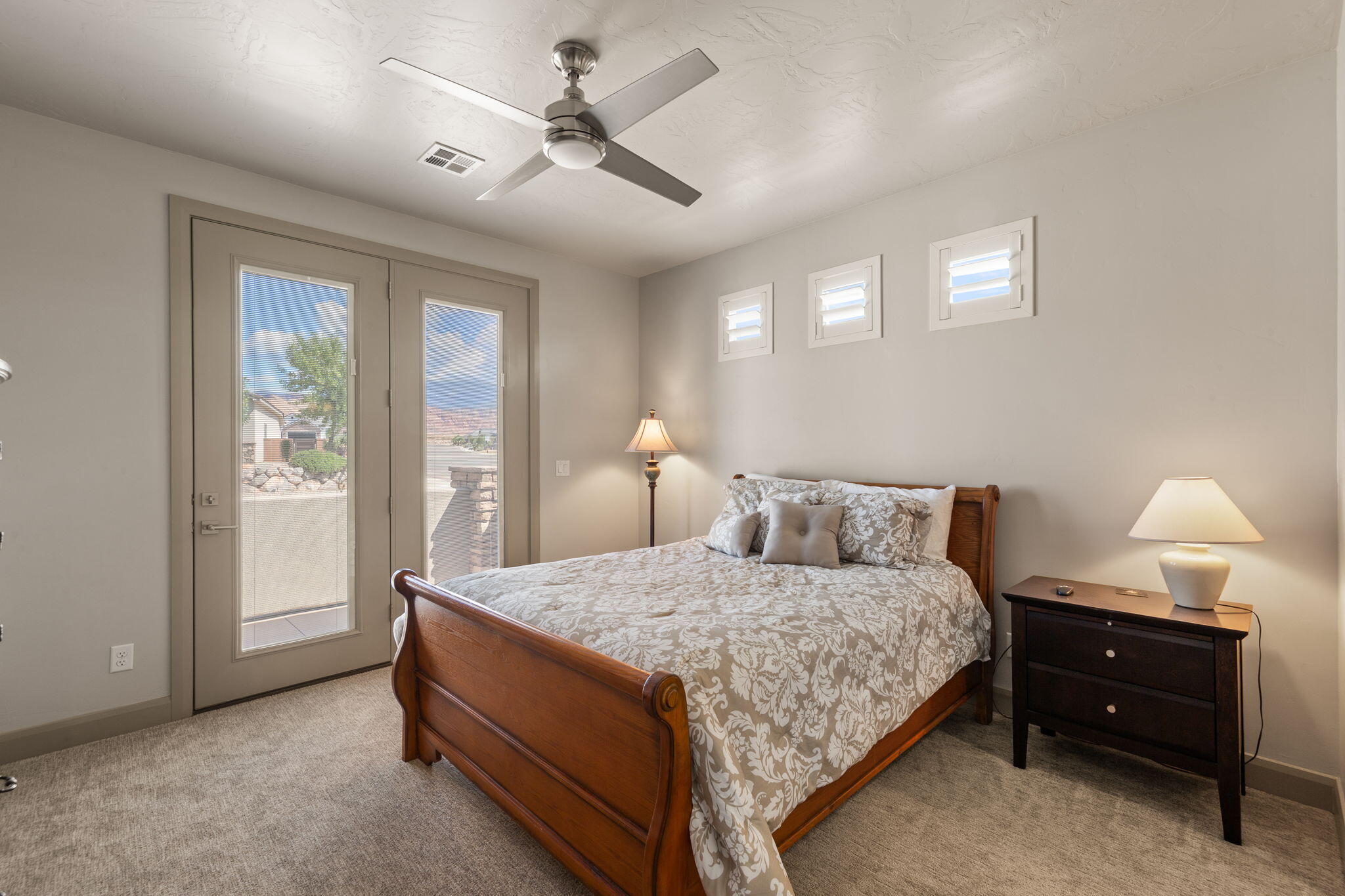 WASHINGTON VISTA - Residential