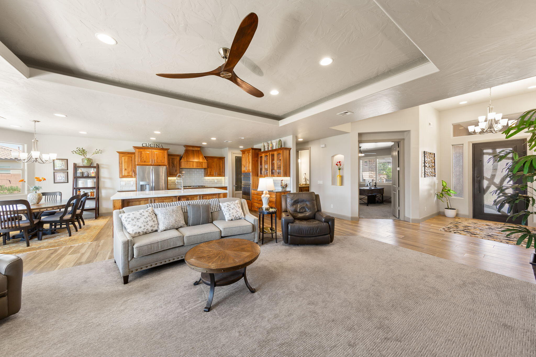 WASHINGTON VISTA - Residential