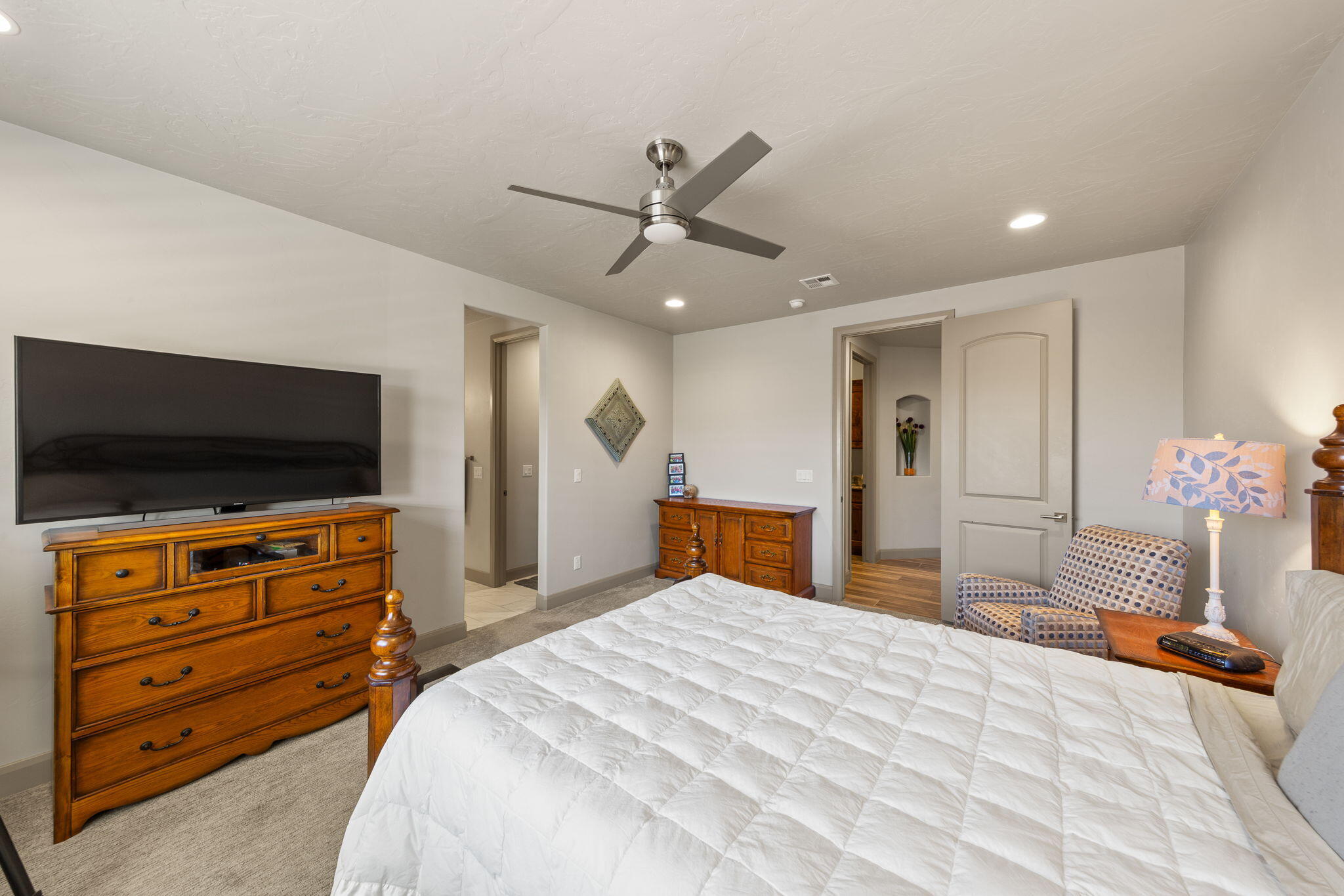 WASHINGTON VISTA - Residential