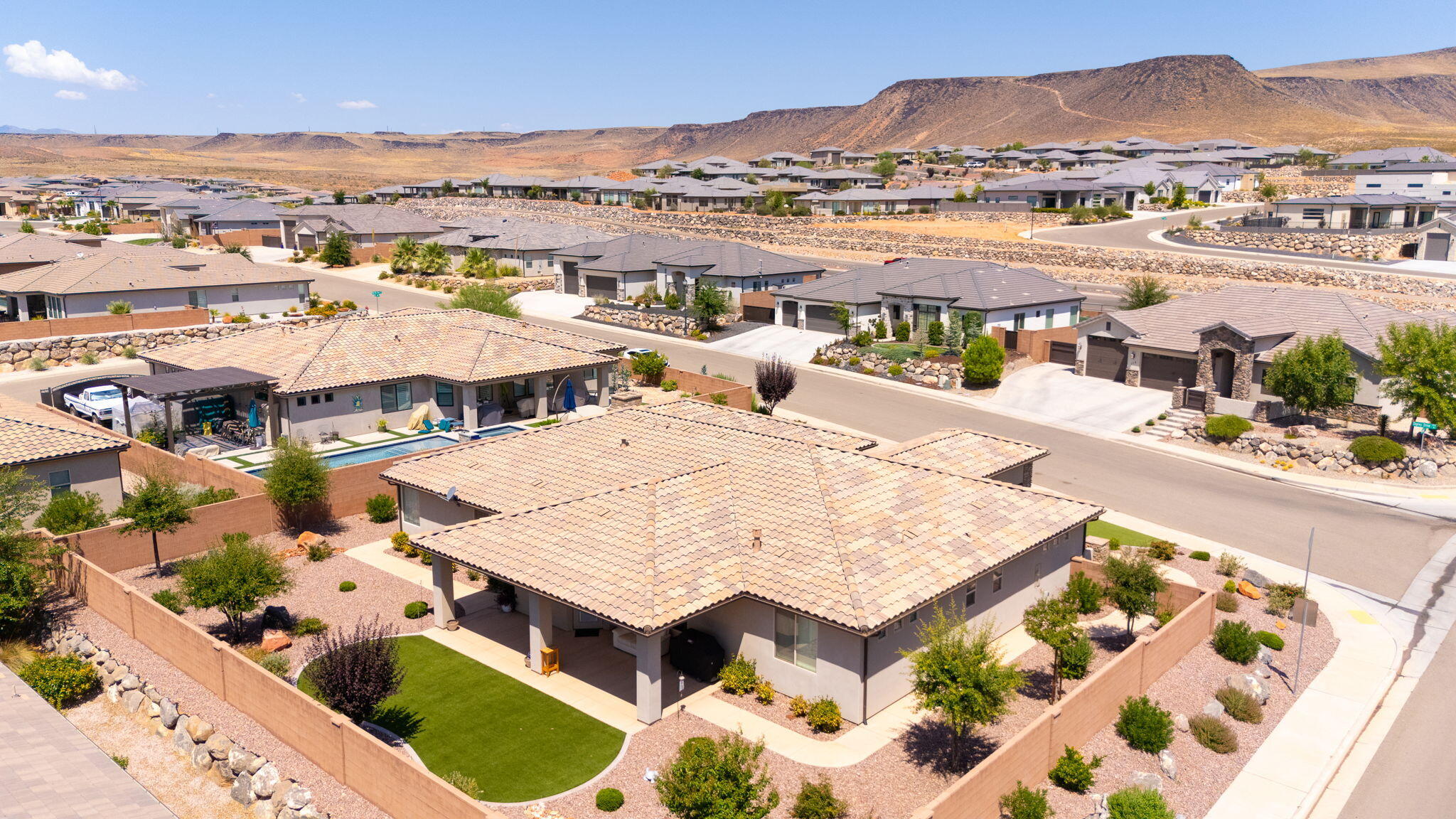 WASHINGTON VISTA - Residential
