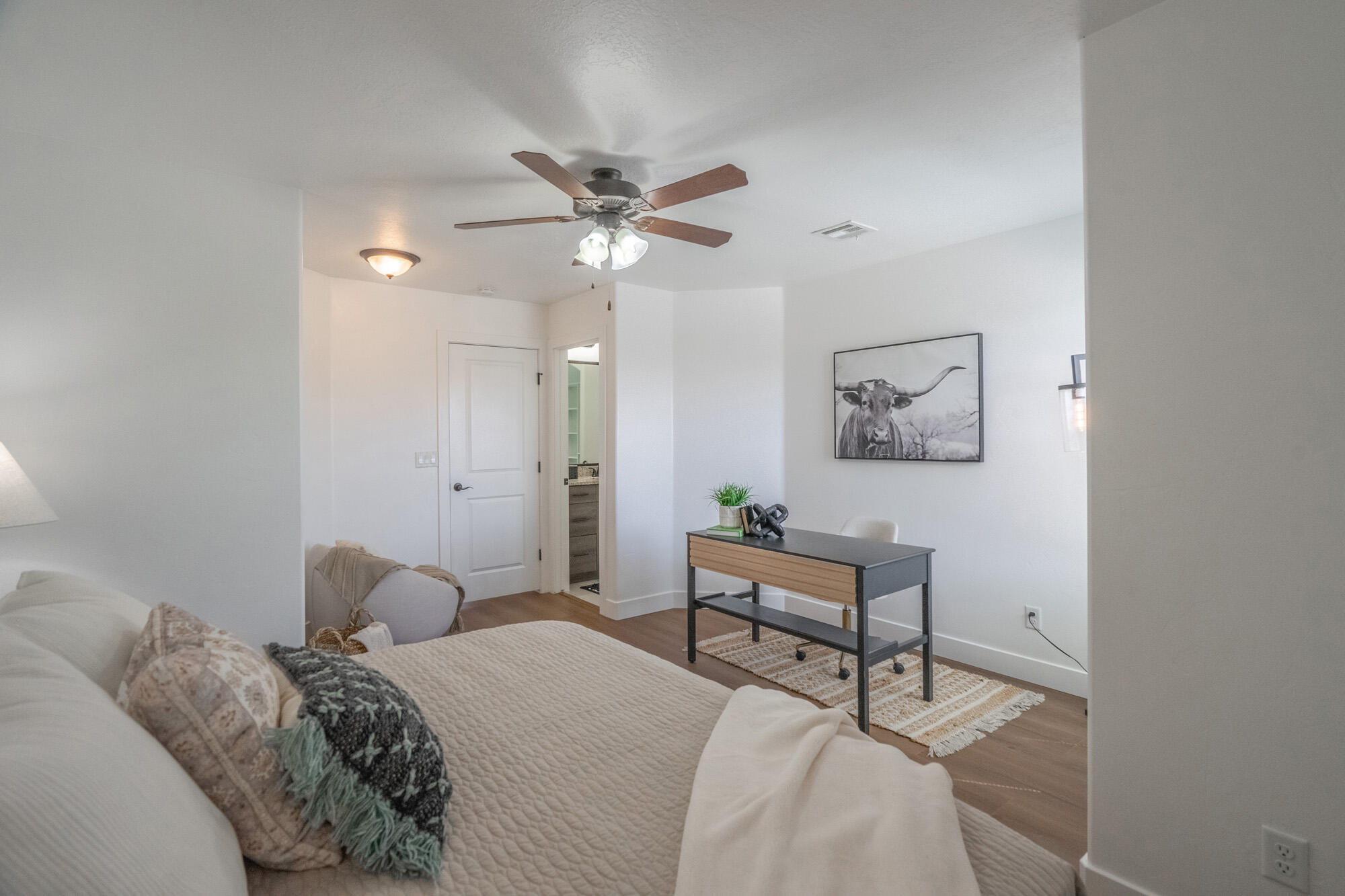 DESERT HILLS - Residential