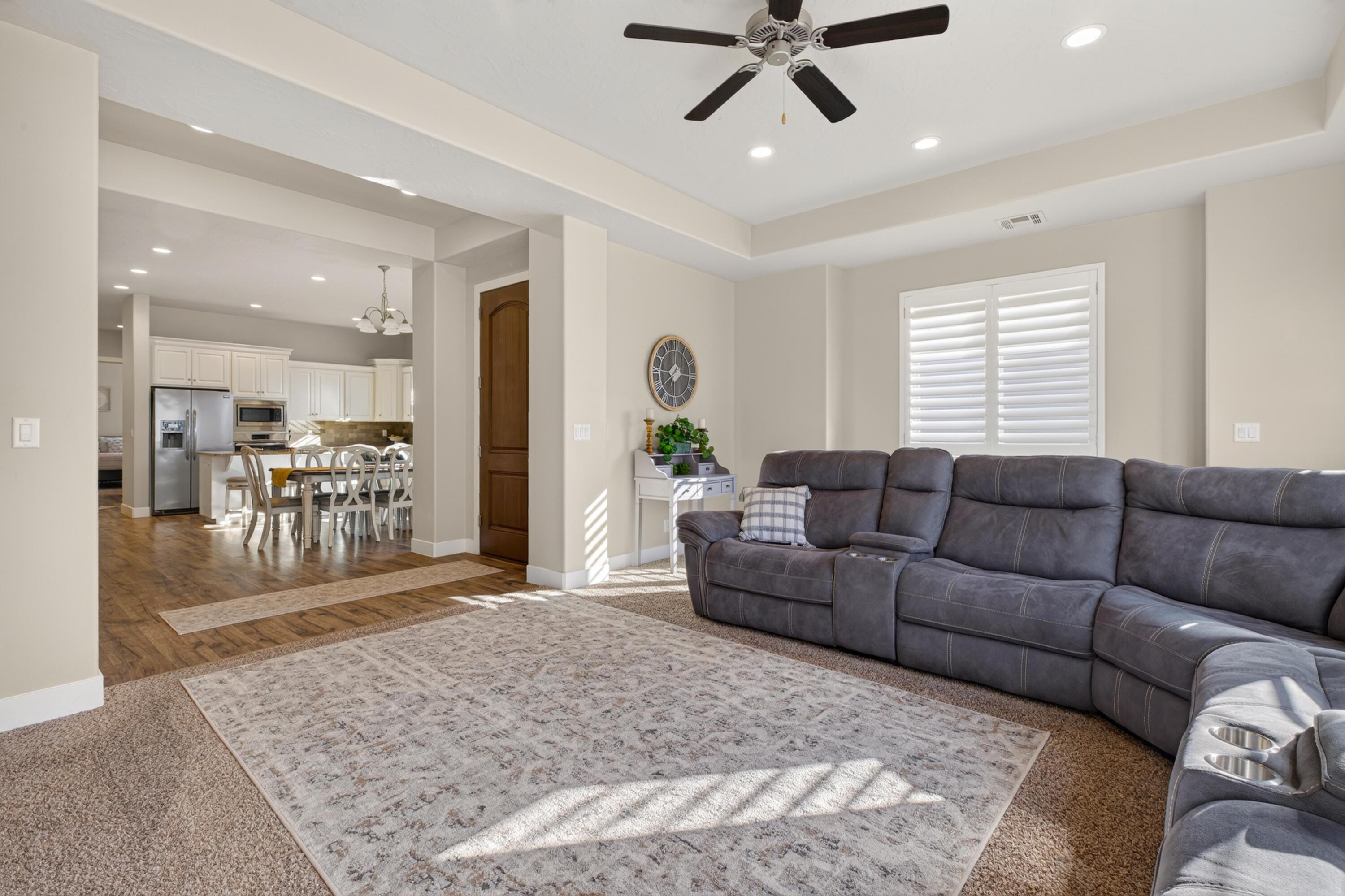 CORAL RIDGE TOWNHOMES - Residential