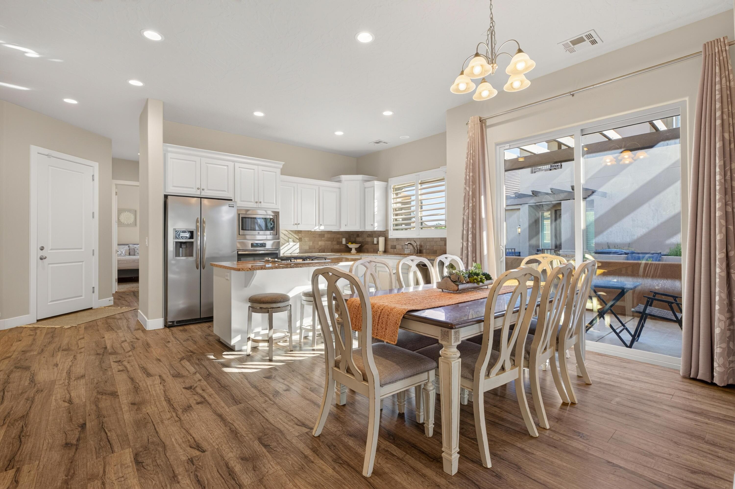 CORAL RIDGE TOWNHOMES - Residential