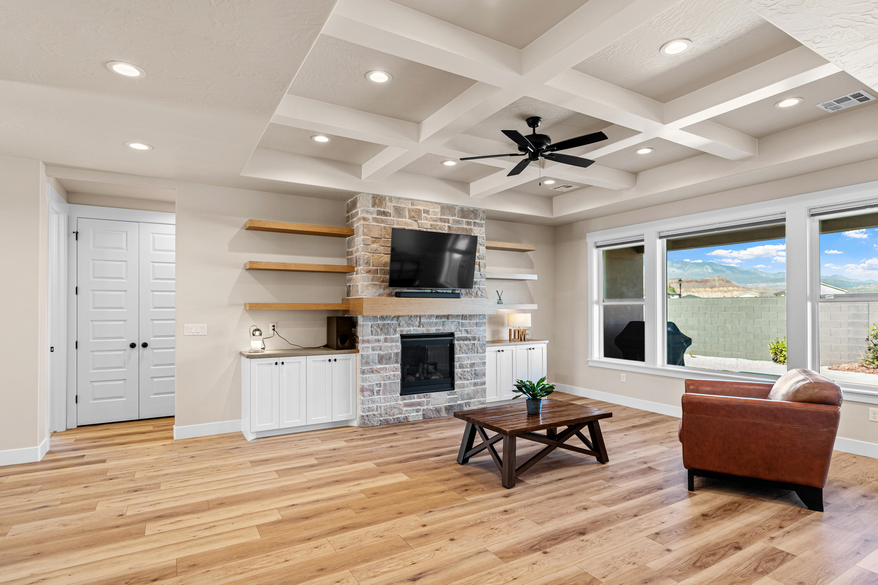 OAK HAVEN - Residential