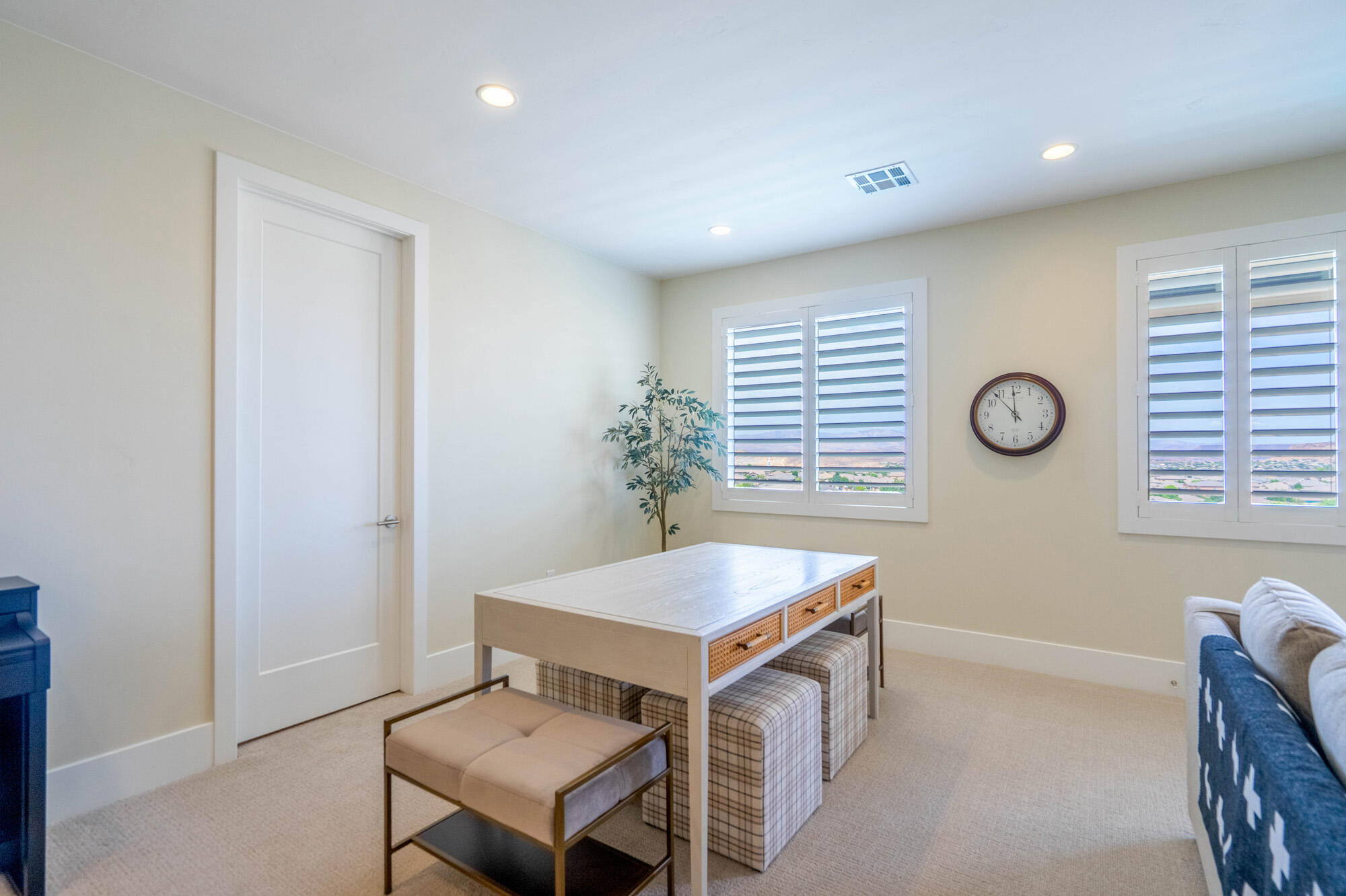 CRIMSON CLIFFS - Residential