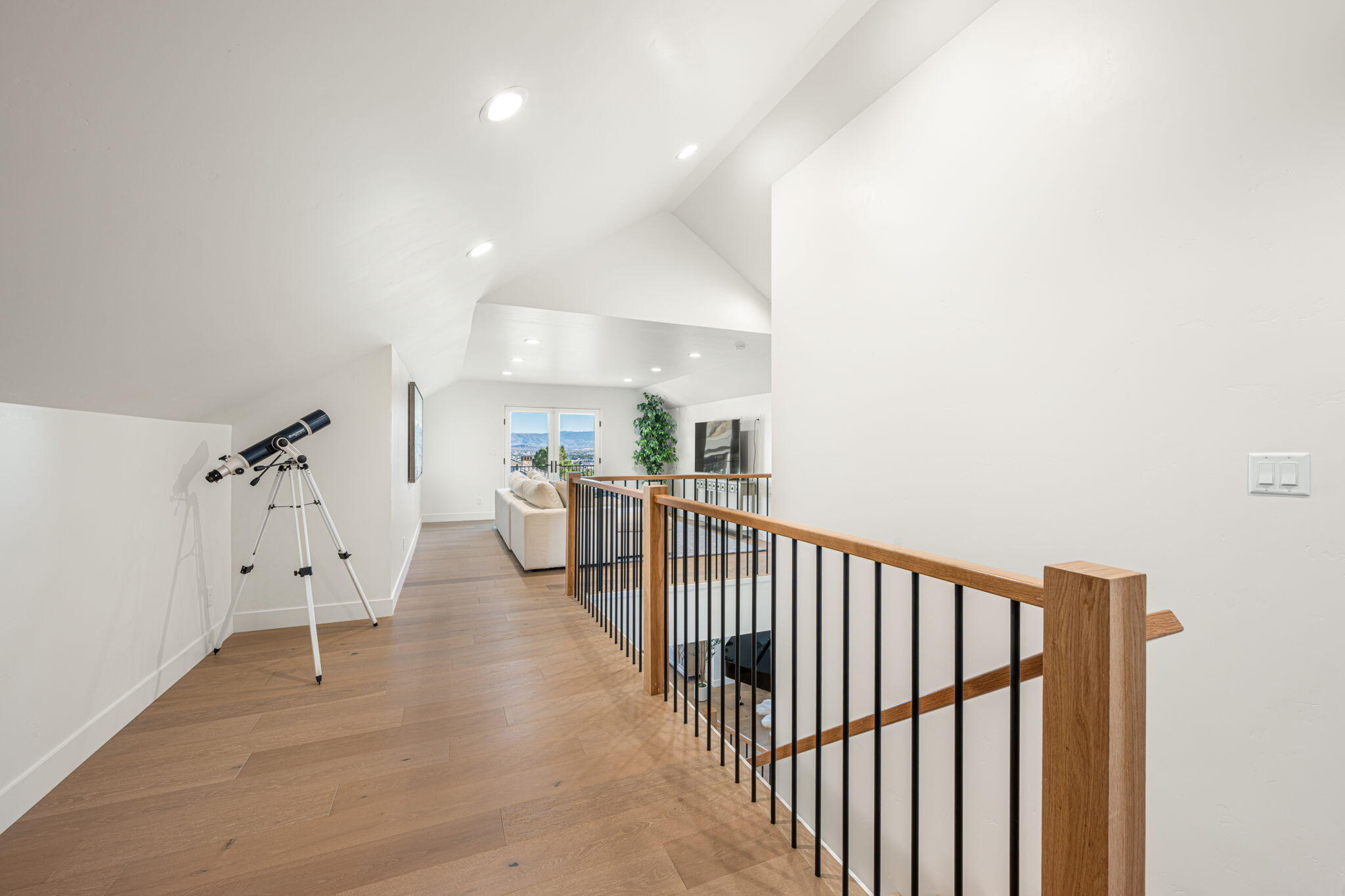 HEIGHTS AT WASHINGTON BENCH - Residential