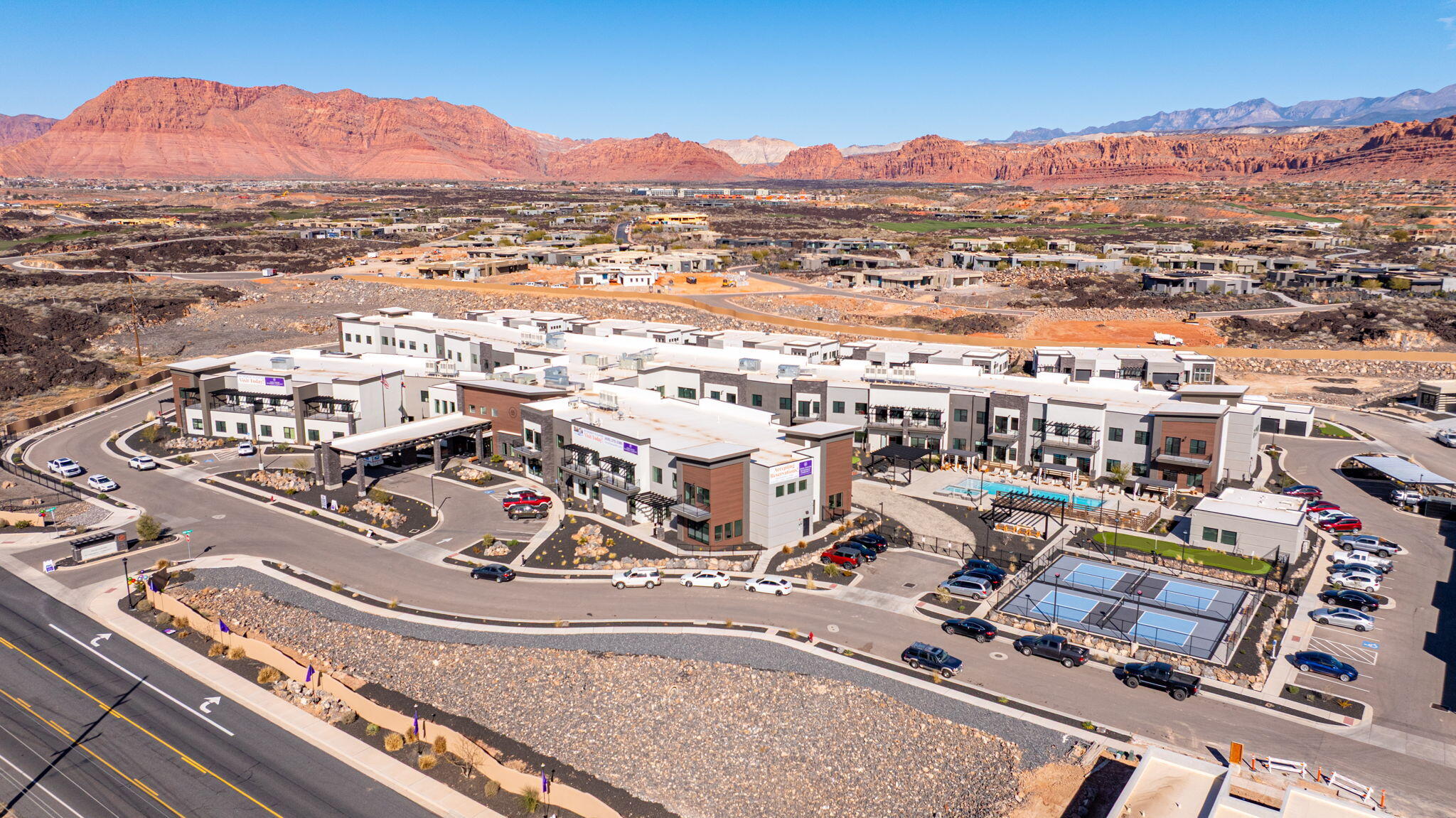POINT AT SNOW CANYON - Residential