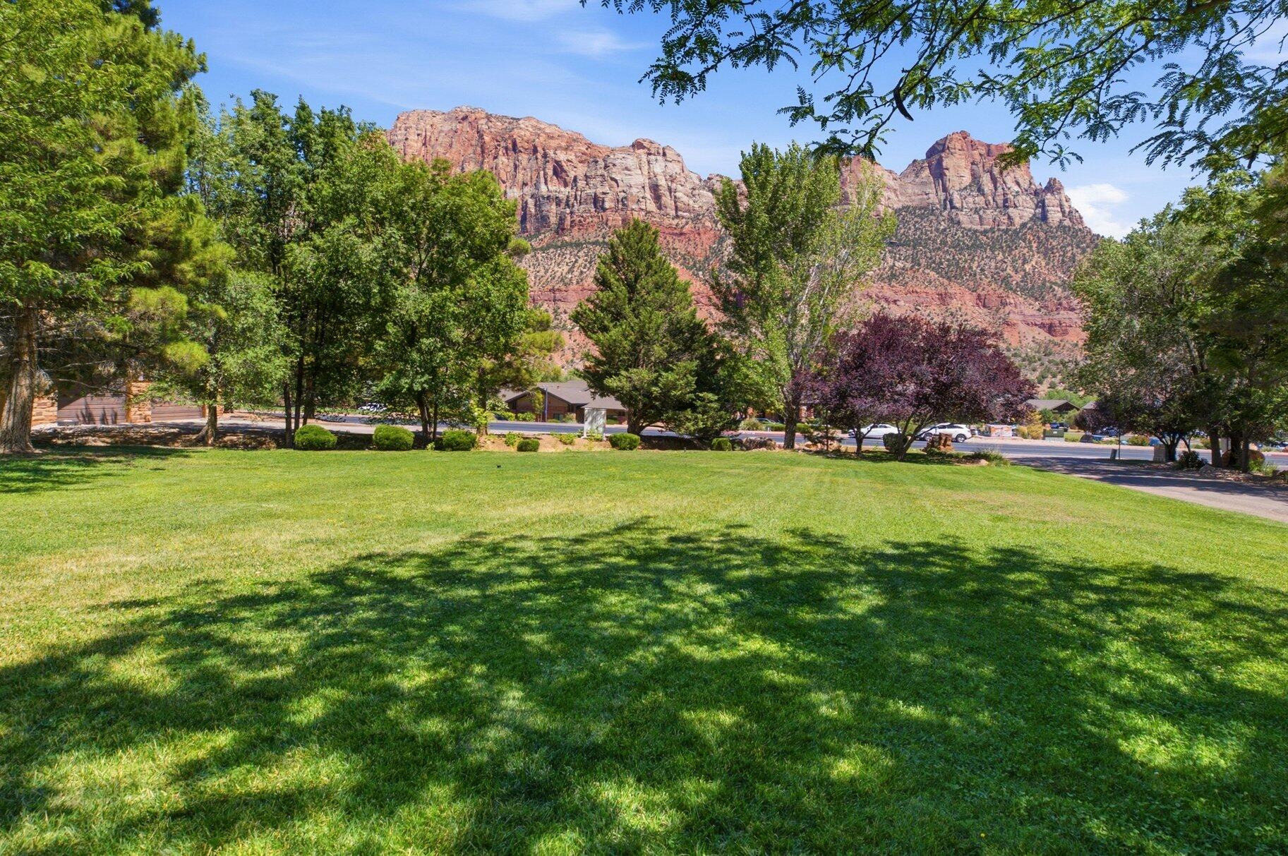 GIFFORD PARK TOWNHOMES - Land
