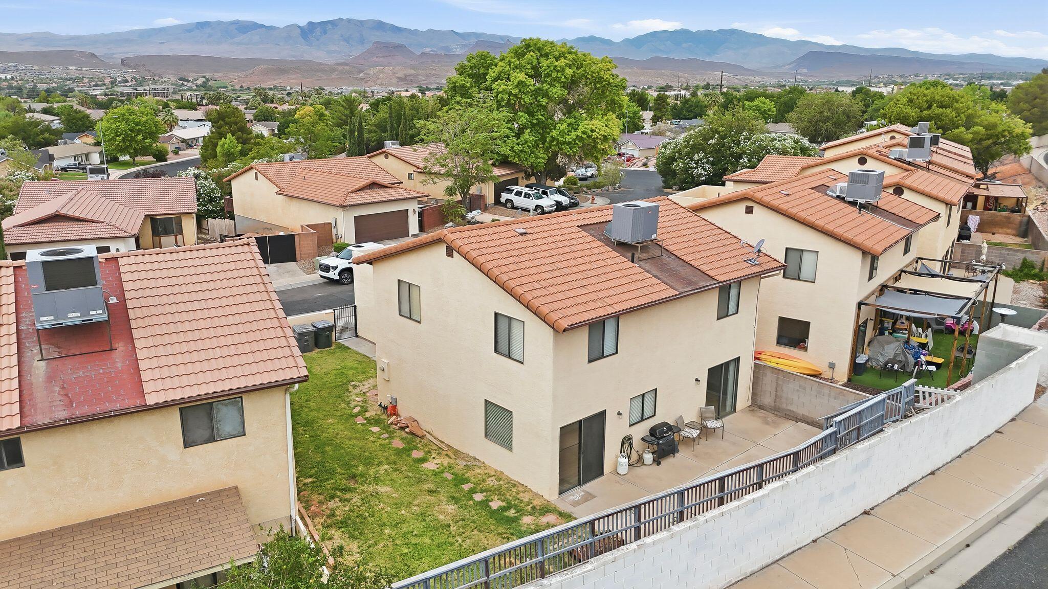 SUN VERDE ESTATES - Residential