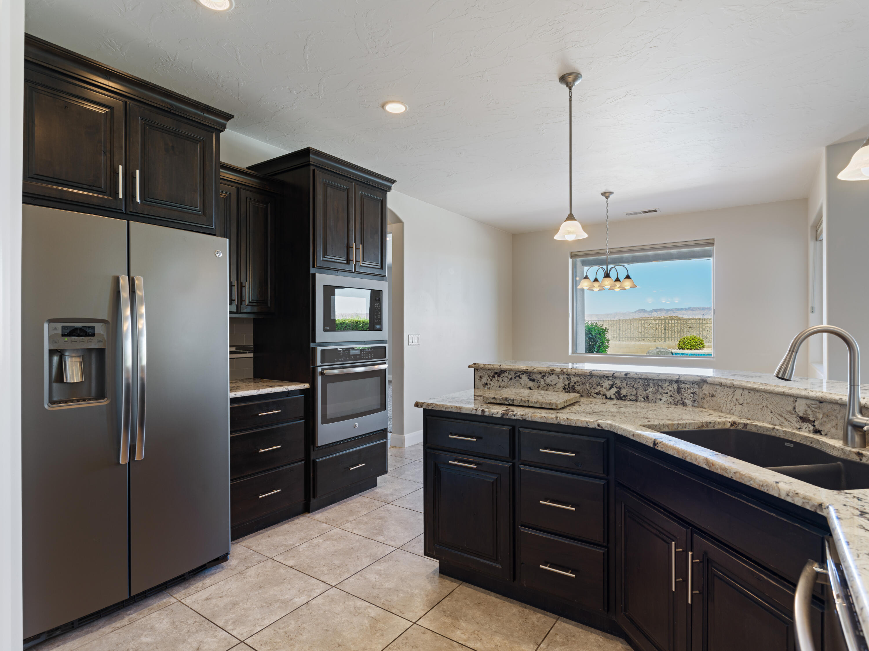 HIGHLAND PARK AT THE CORAL CANYON - Residential