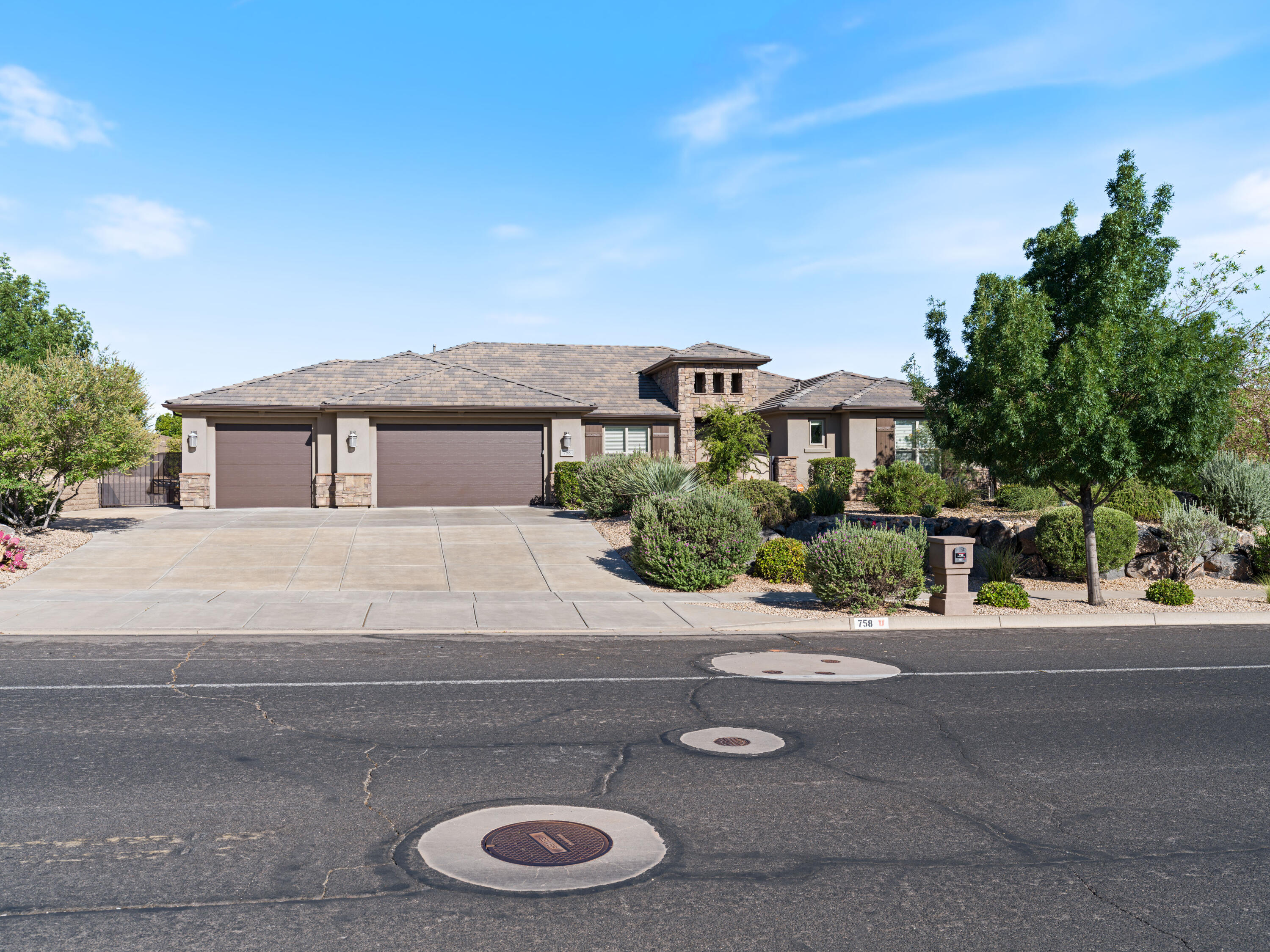 HIGHLAND PARK AT THE CORAL CANYON - Residential