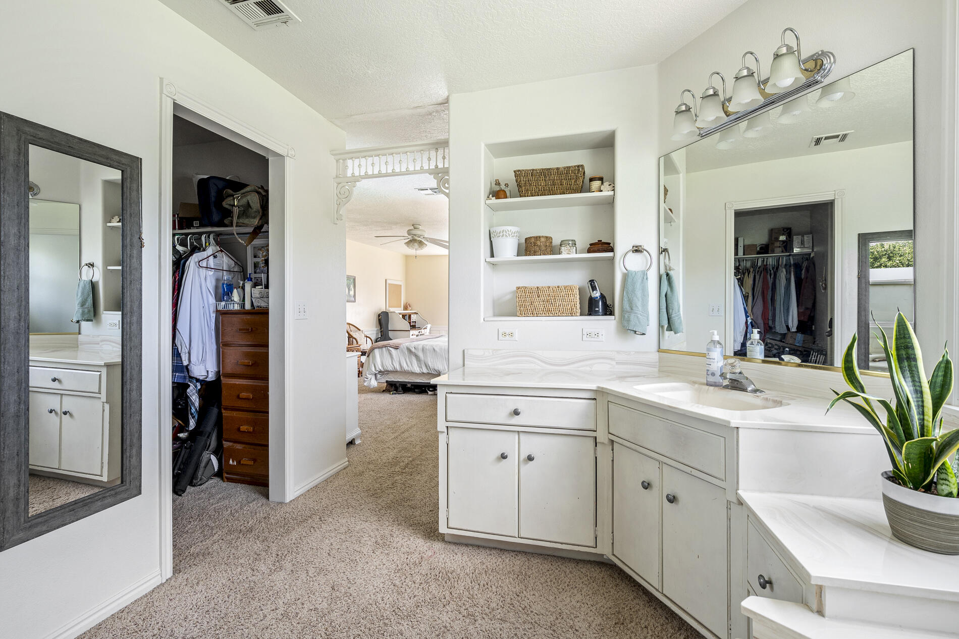 TOQUERVILLE TOWNSITE - Residential