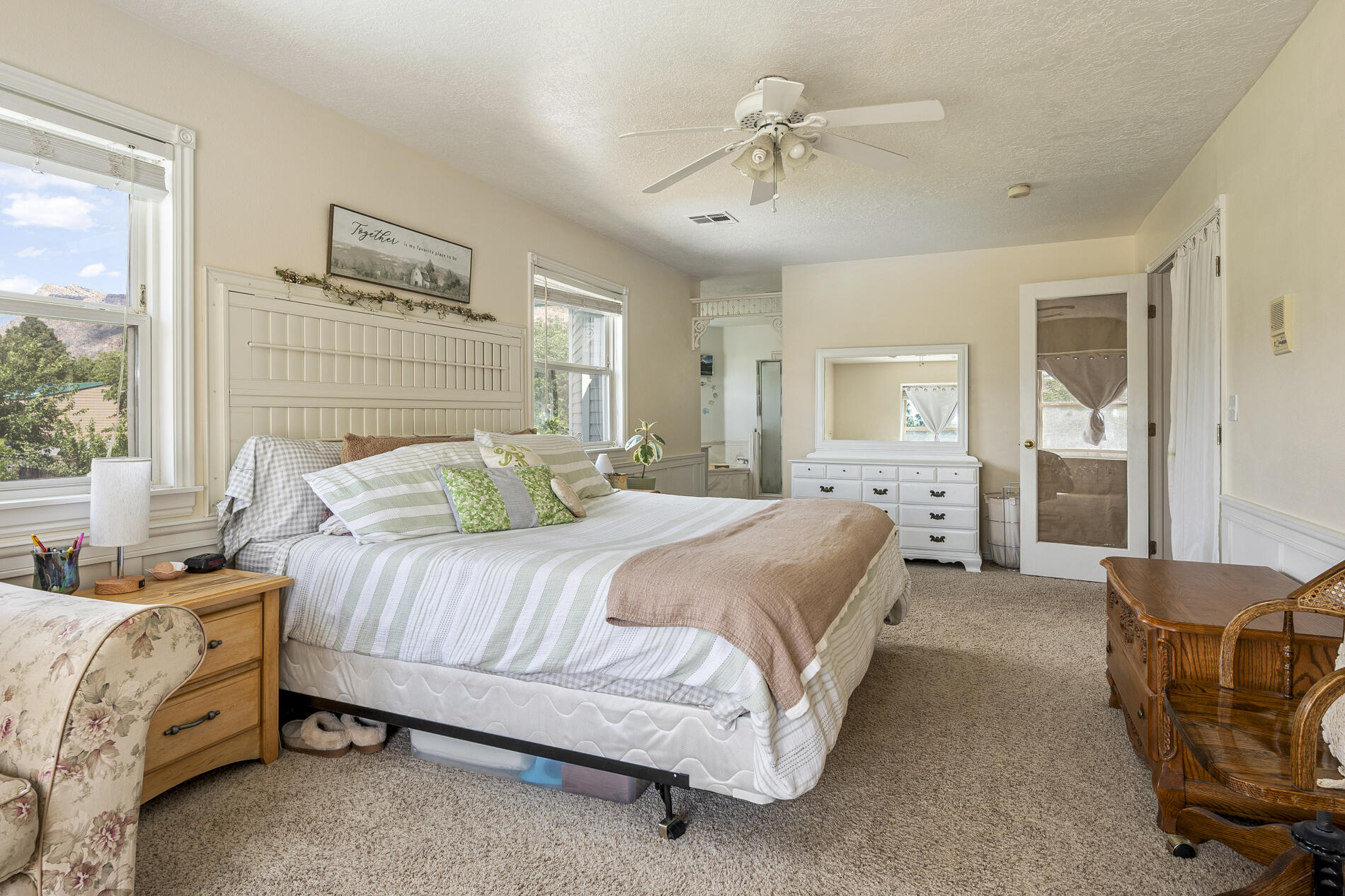 TOQUERVILLE TOWNSITE - Residential