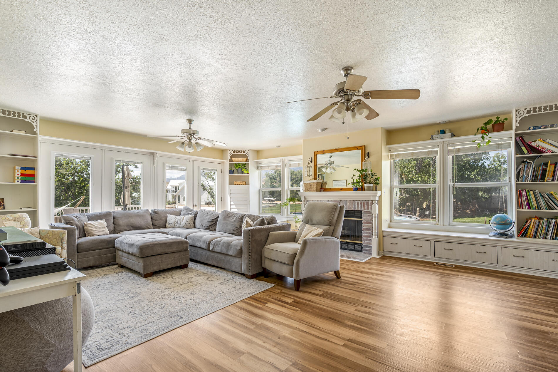 TOQUERVILLE TOWNSITE - Residential