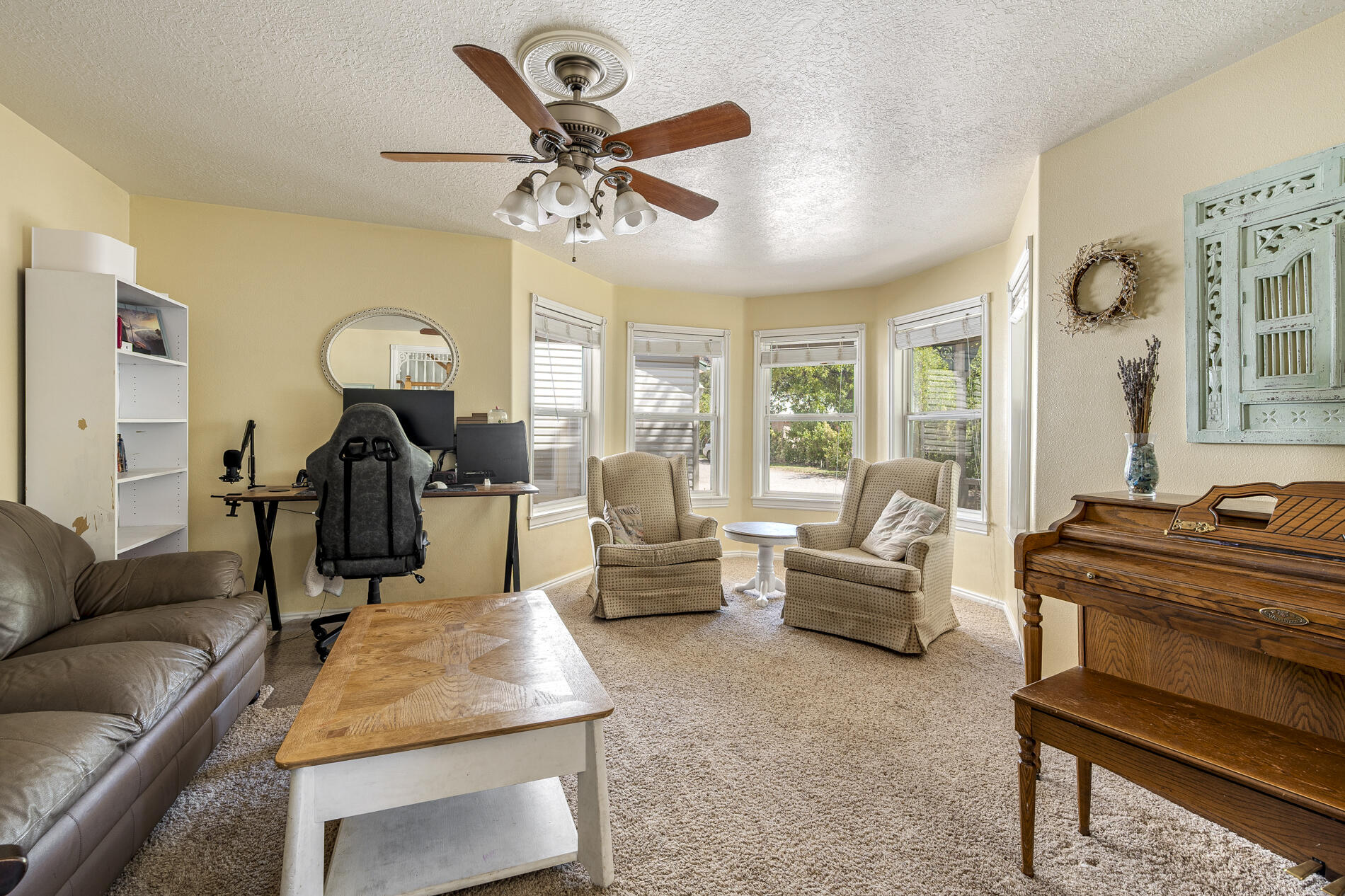 TOQUERVILLE TOWNSITE - Residential