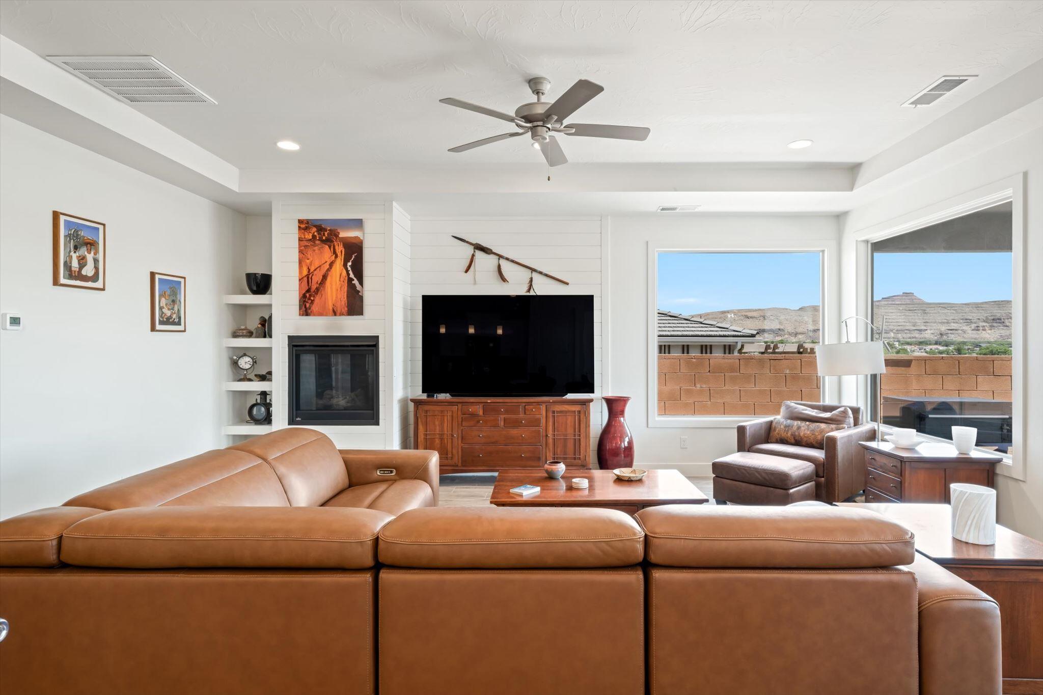 PAINTED SANDS - Residential